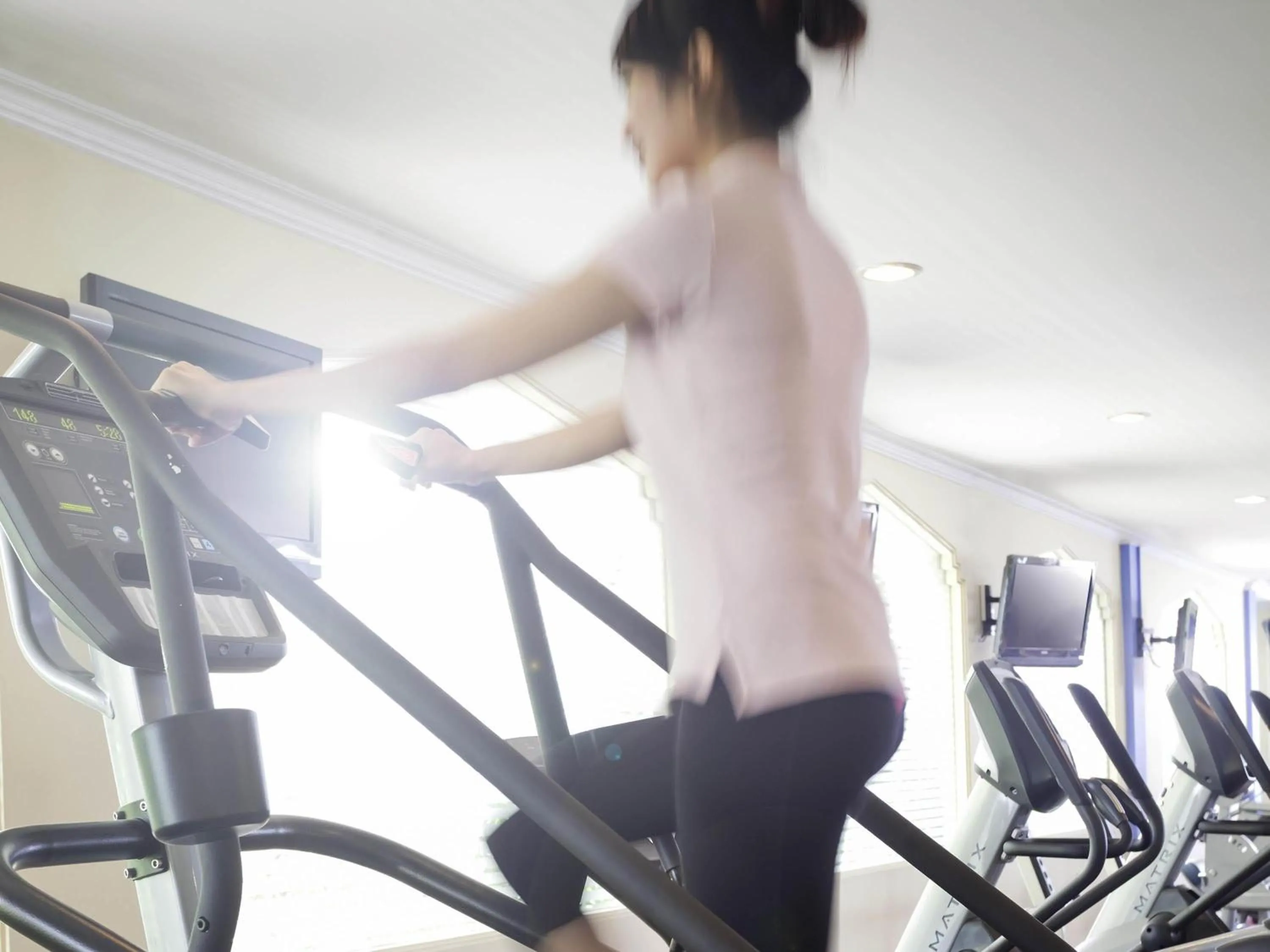 Restaurant/places to eat in Novotel Solo