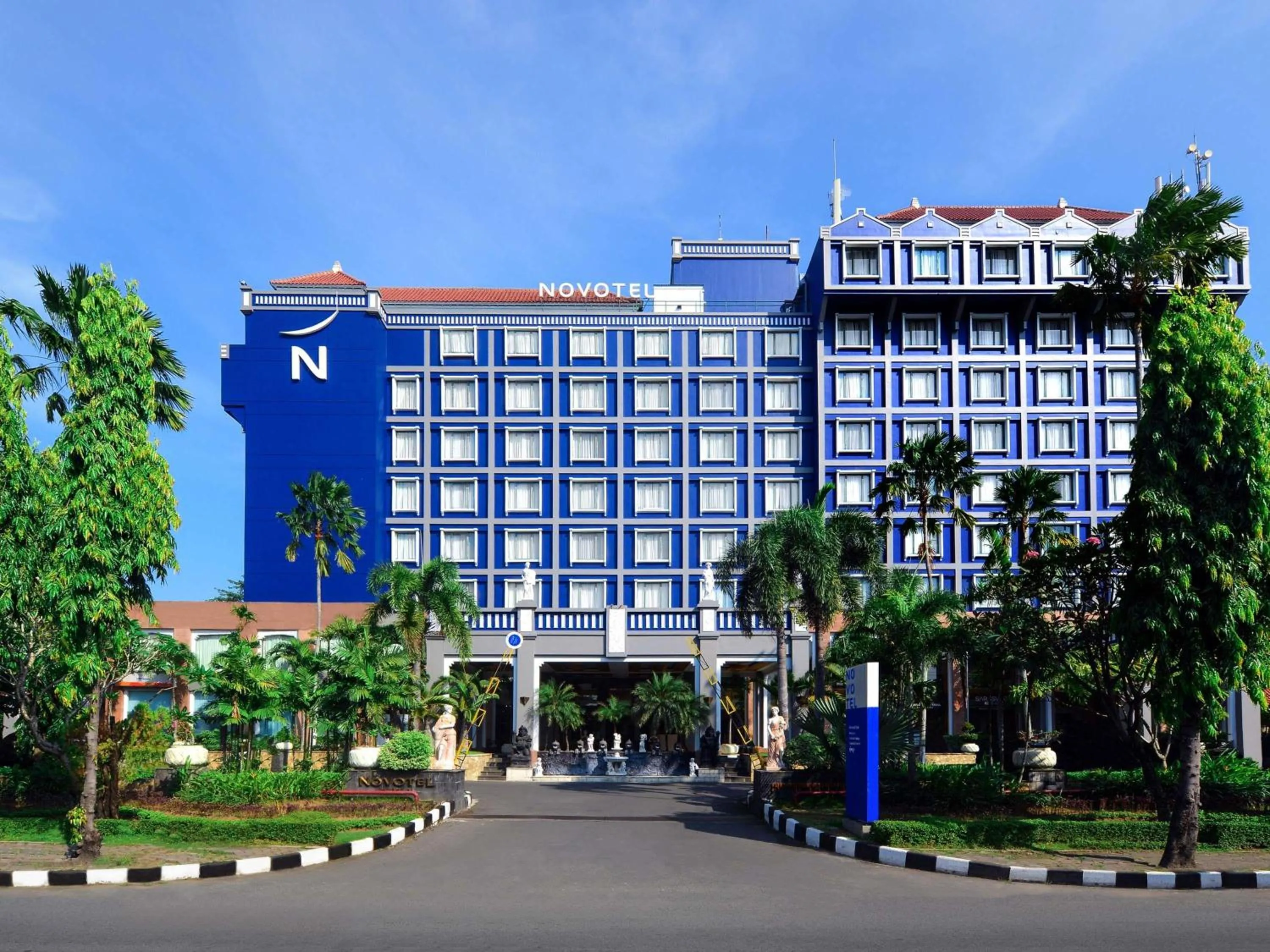 Property building in Novotel Solo