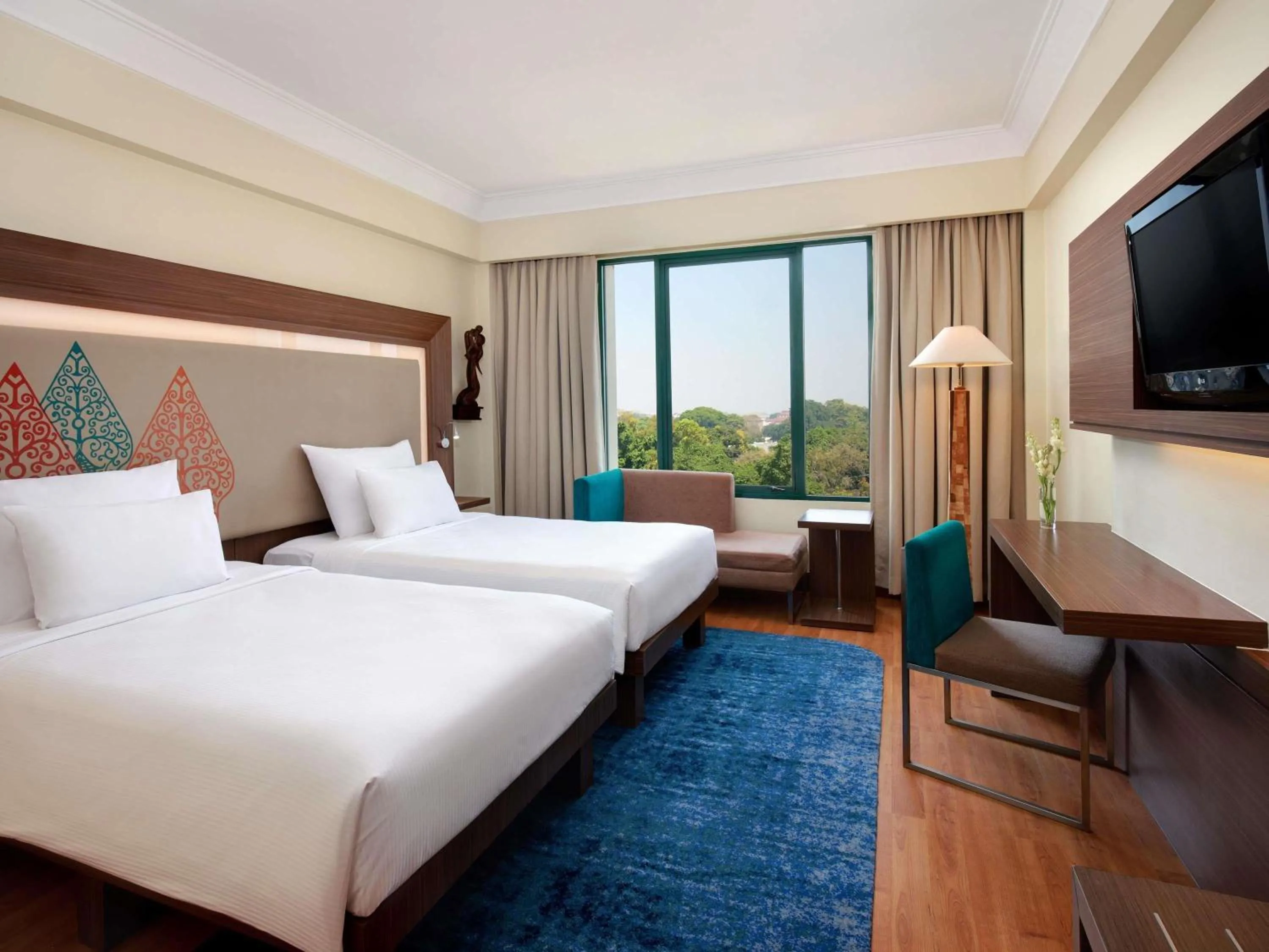 Bedroom, Bed in Novotel Solo