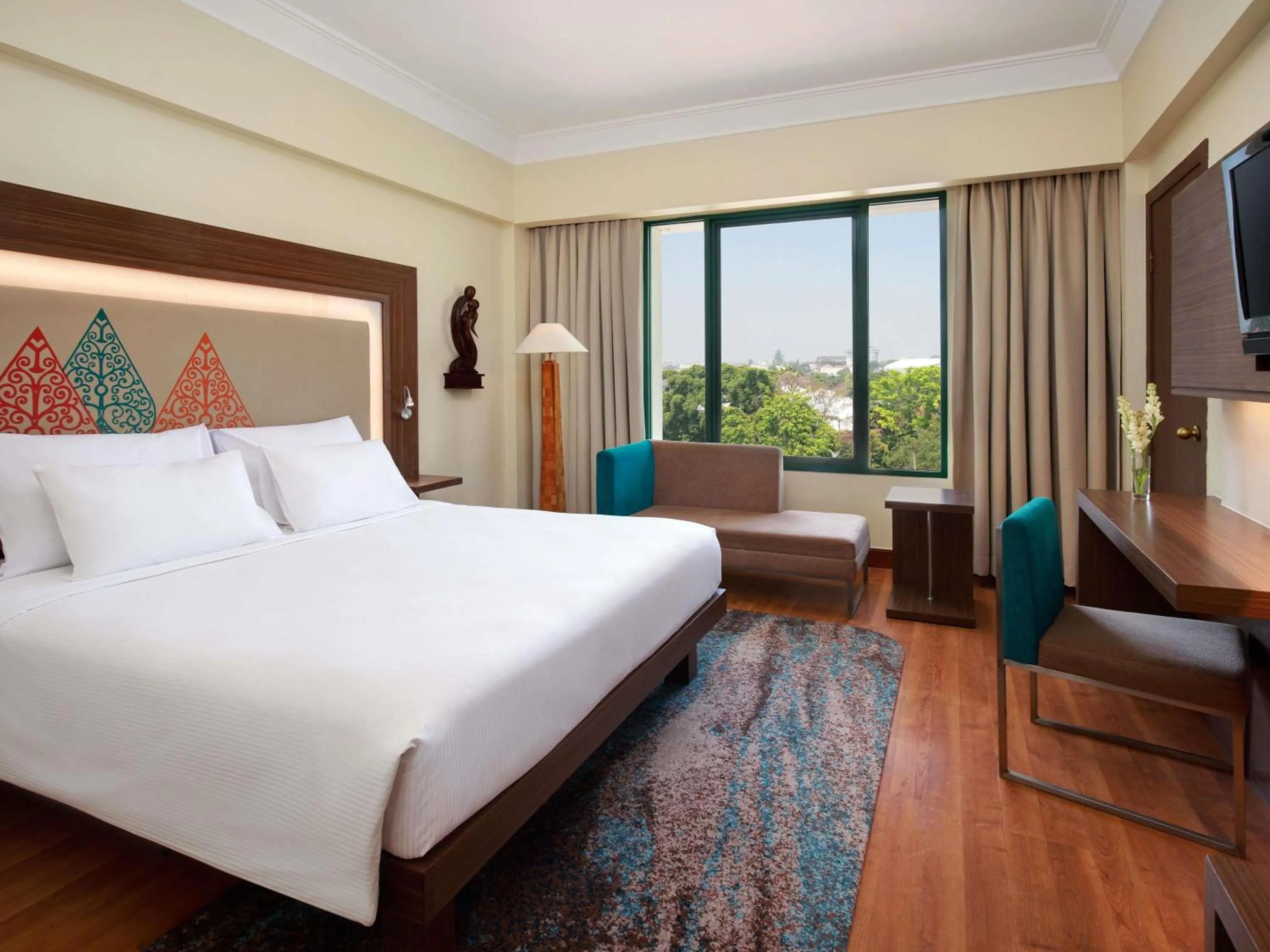Superior Double Room in Novotel Solo