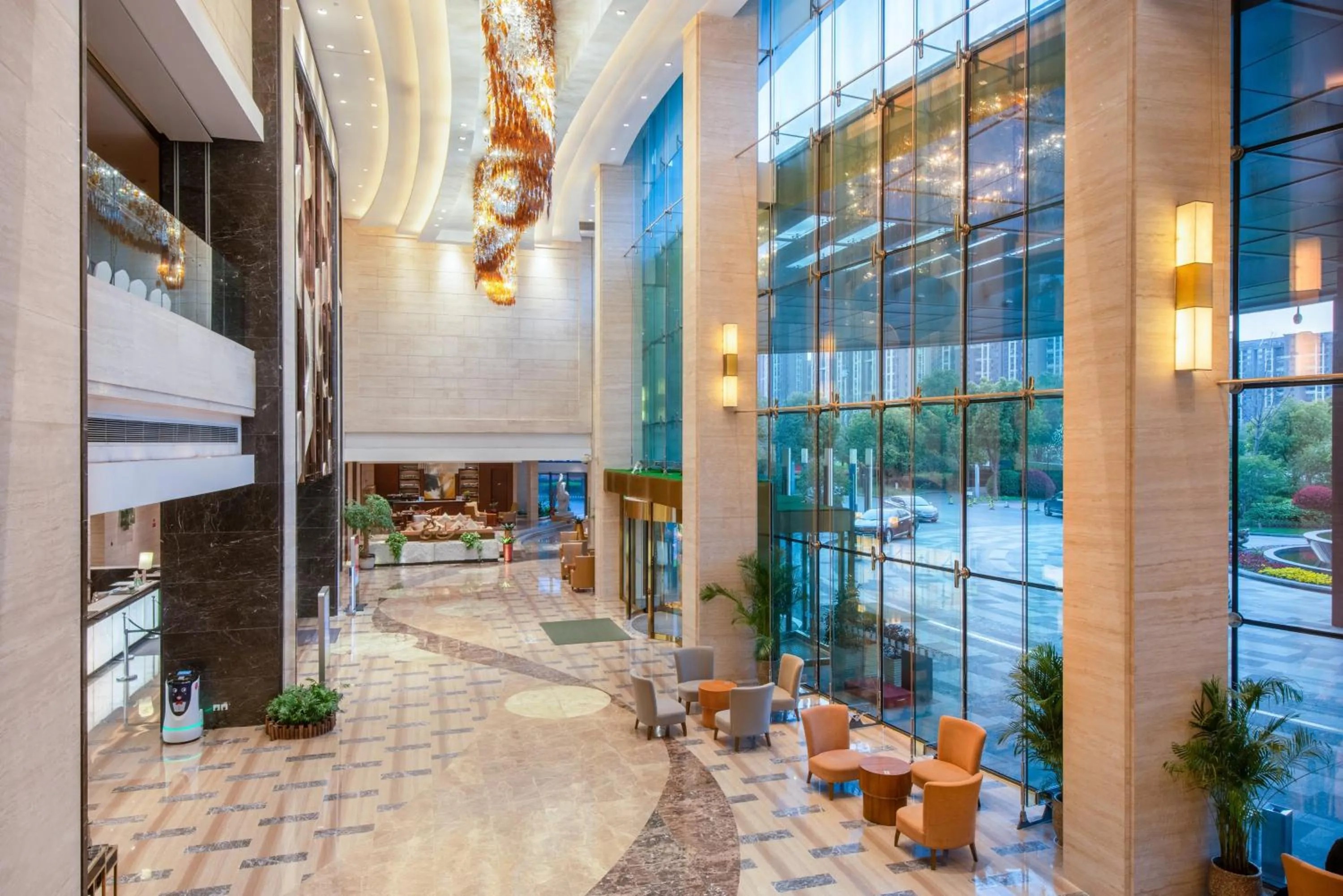 Property building in Holiday Inn Nantong Oasis International by IHG