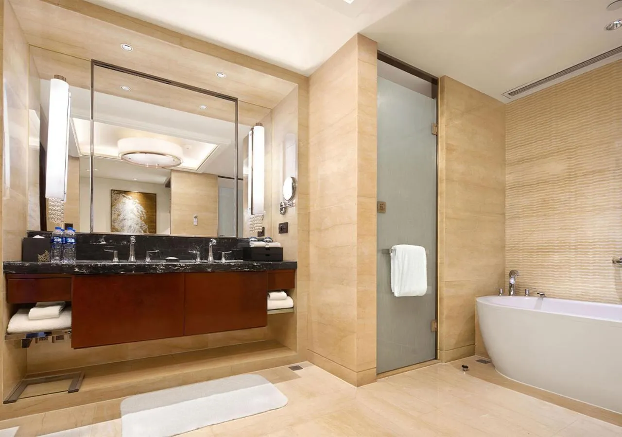 Toilet in Crowne Plaza Chengdu Panda Garden by IHG