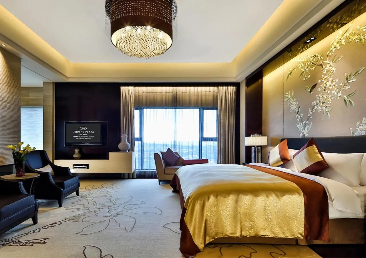 Bedroom, Bed in Crowne Plaza Chengdu Panda Garden by IHG