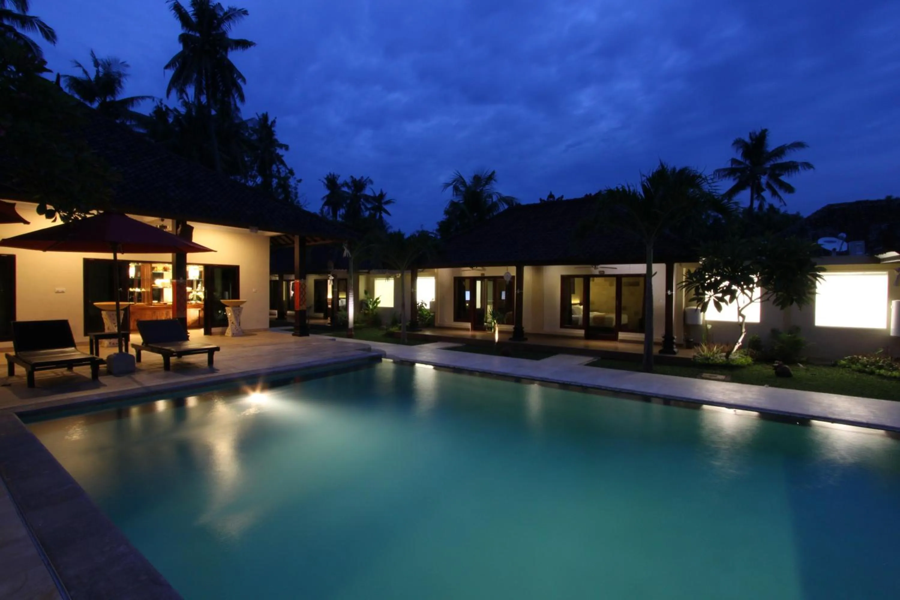 Swimming pool in Hotel Melamun