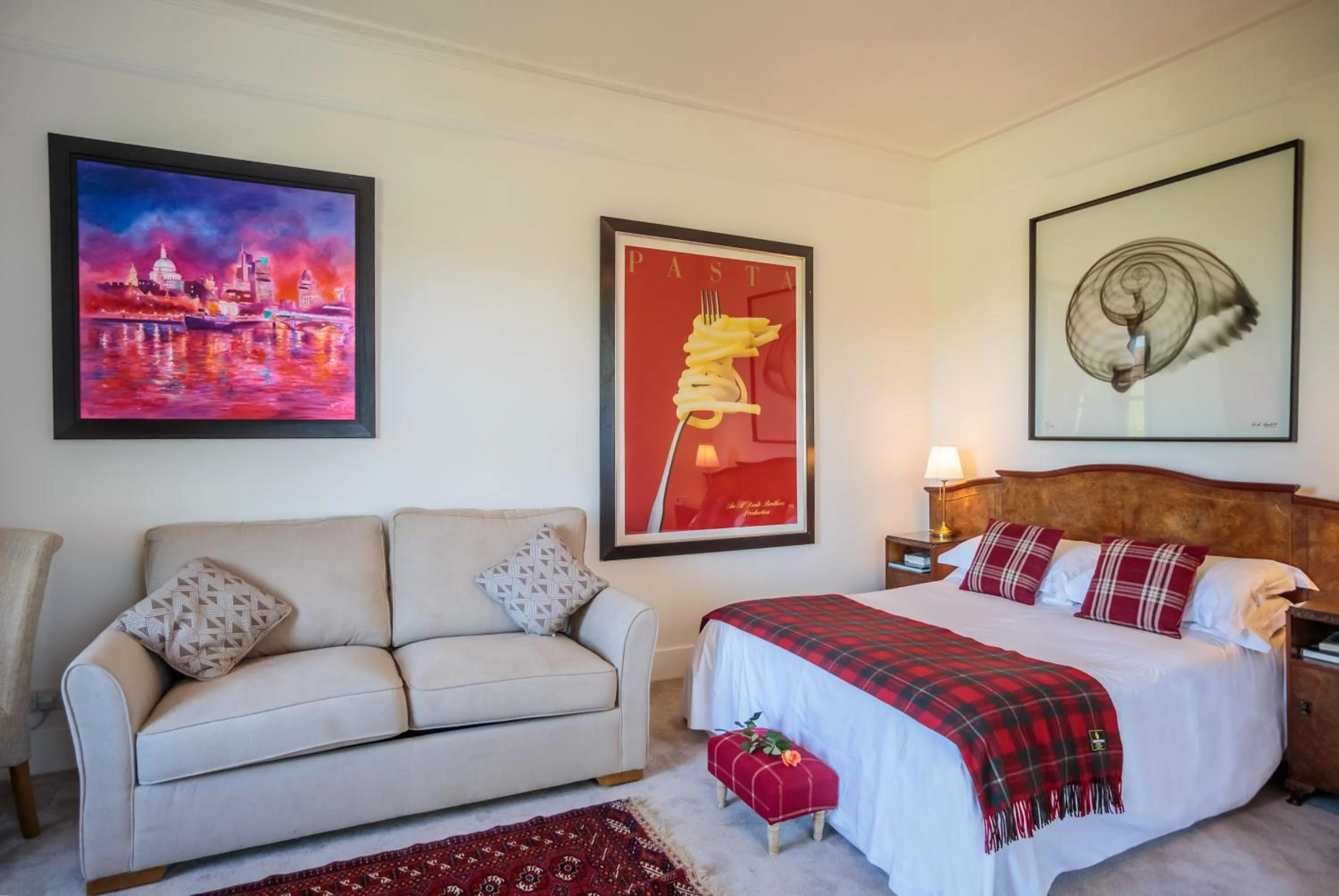 Photo of the whole room in Torrs Warren Country House Hotel