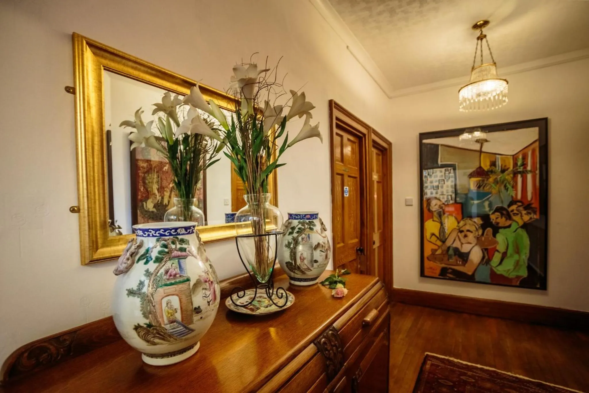 Decorative detail in Torrs Warren Country House Hotel