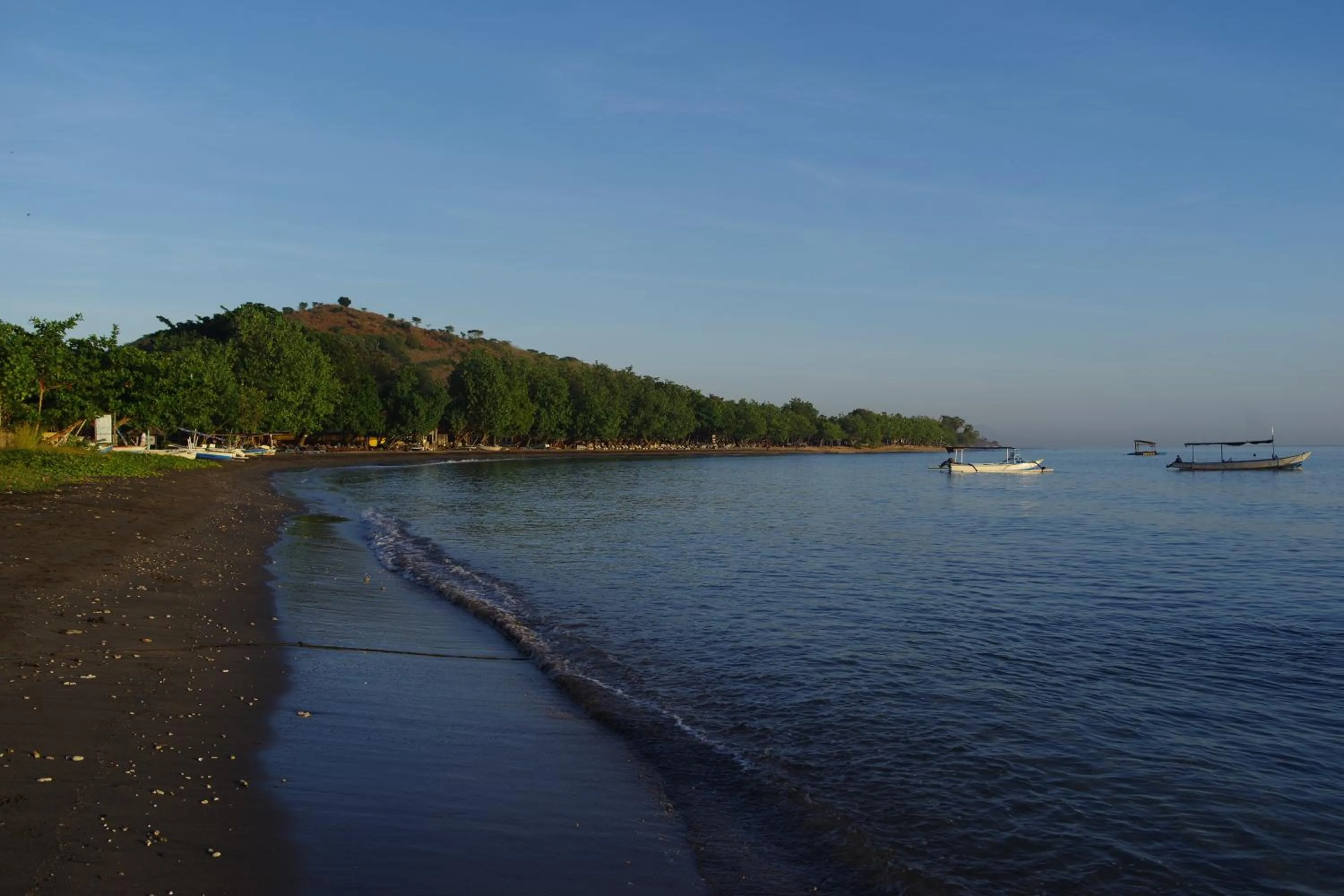 Beach in Tirta Sari Bungalow
