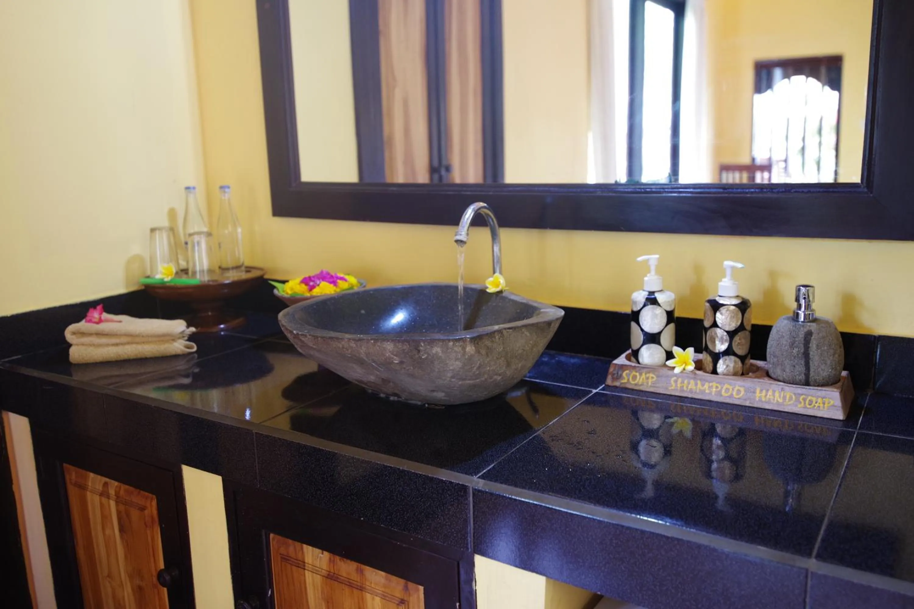 Bathroom in Tirta Sari Bungalow