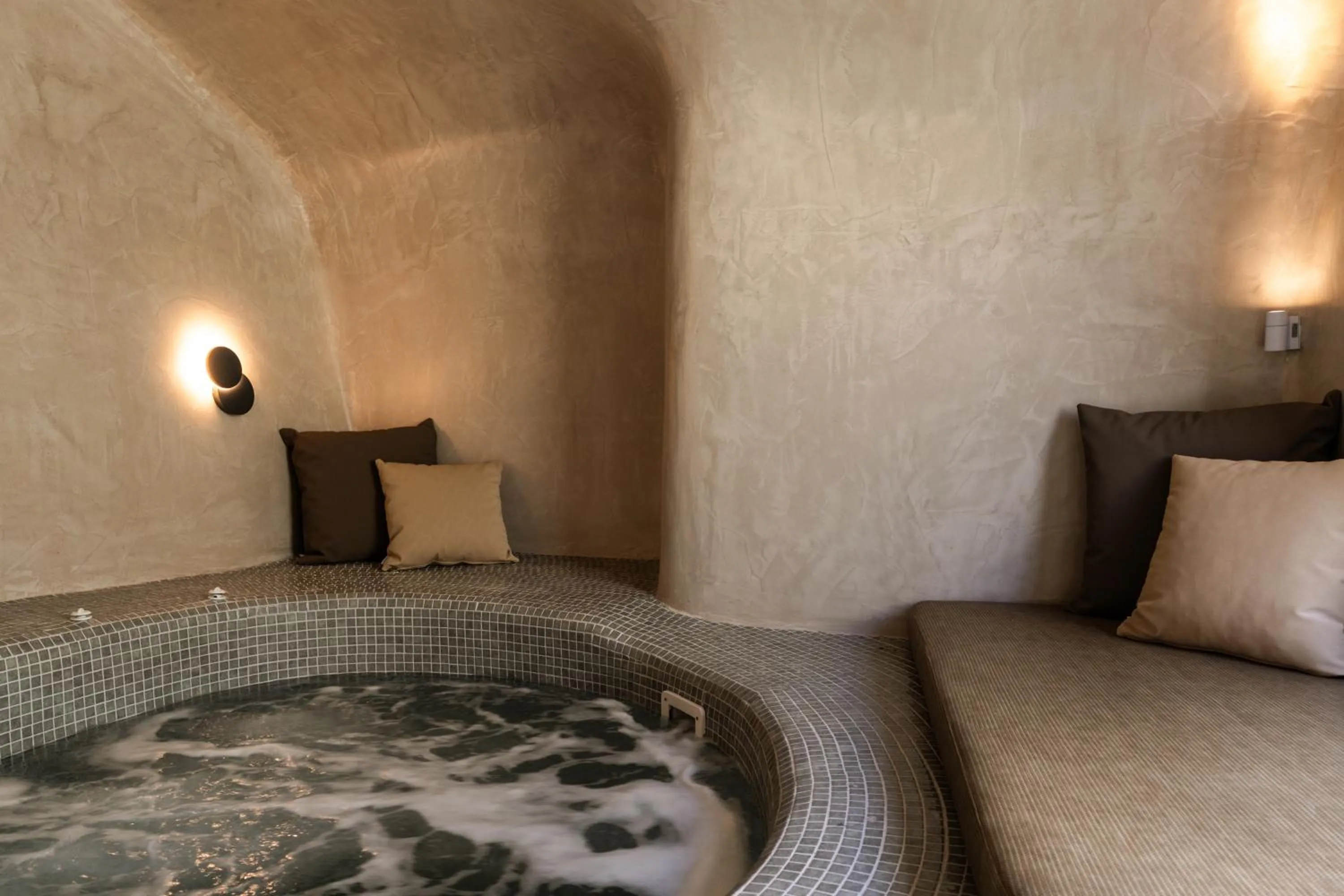 Hot Tub in Aeon Suites - Adults Only