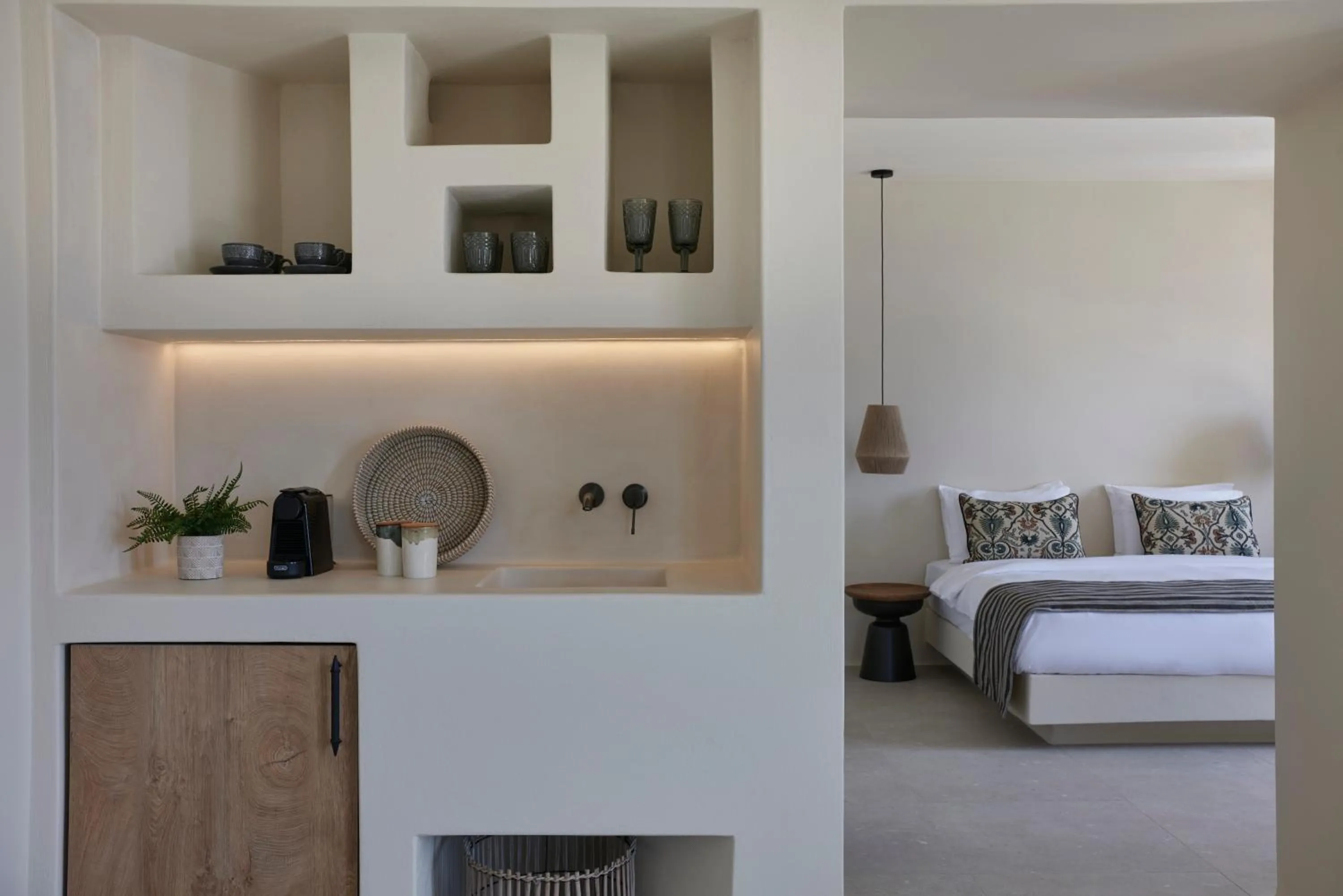 Bedroom, Bed in Aeon Suites - Adults Only