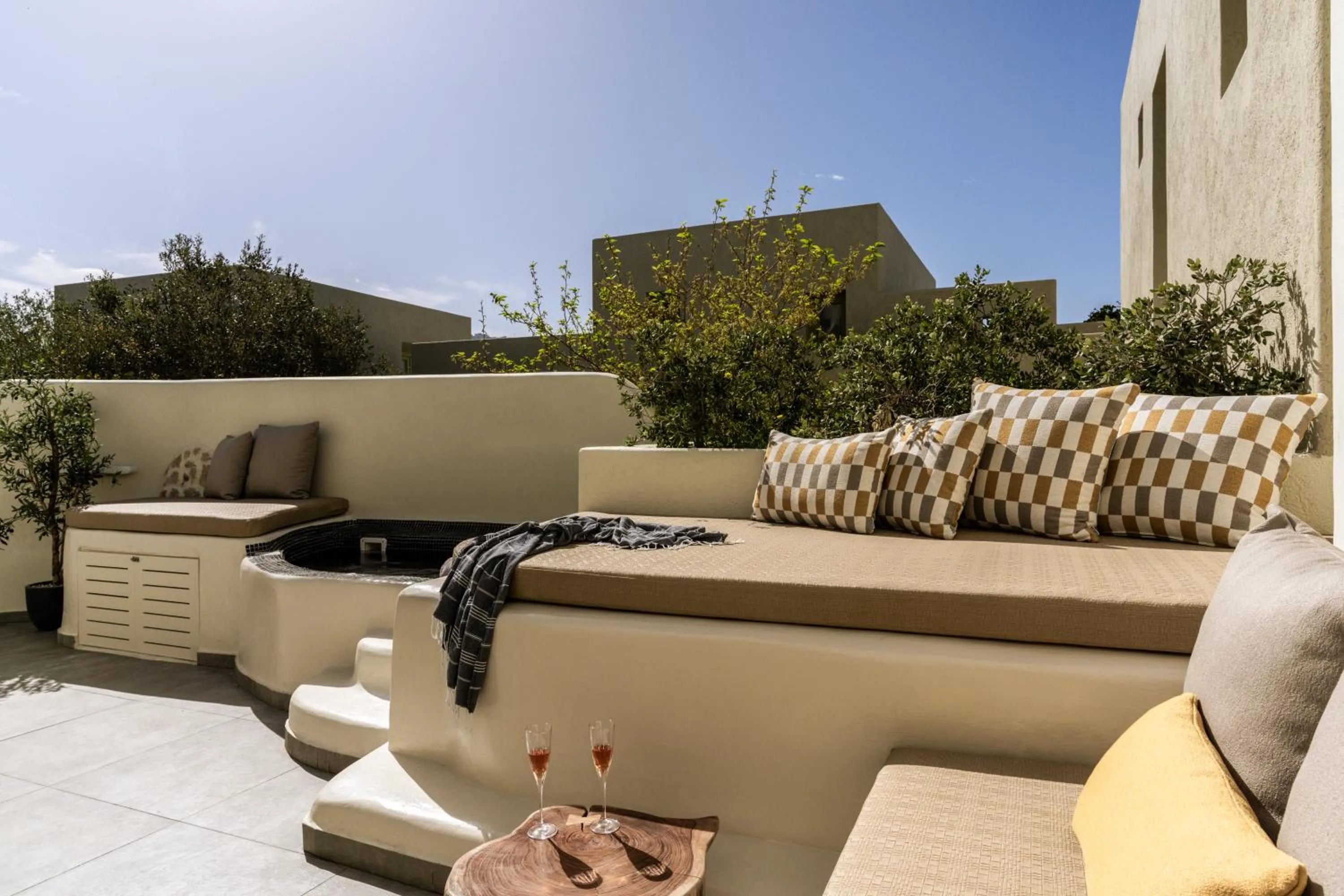 Hot Tub in Aeon Suites - Adults Only