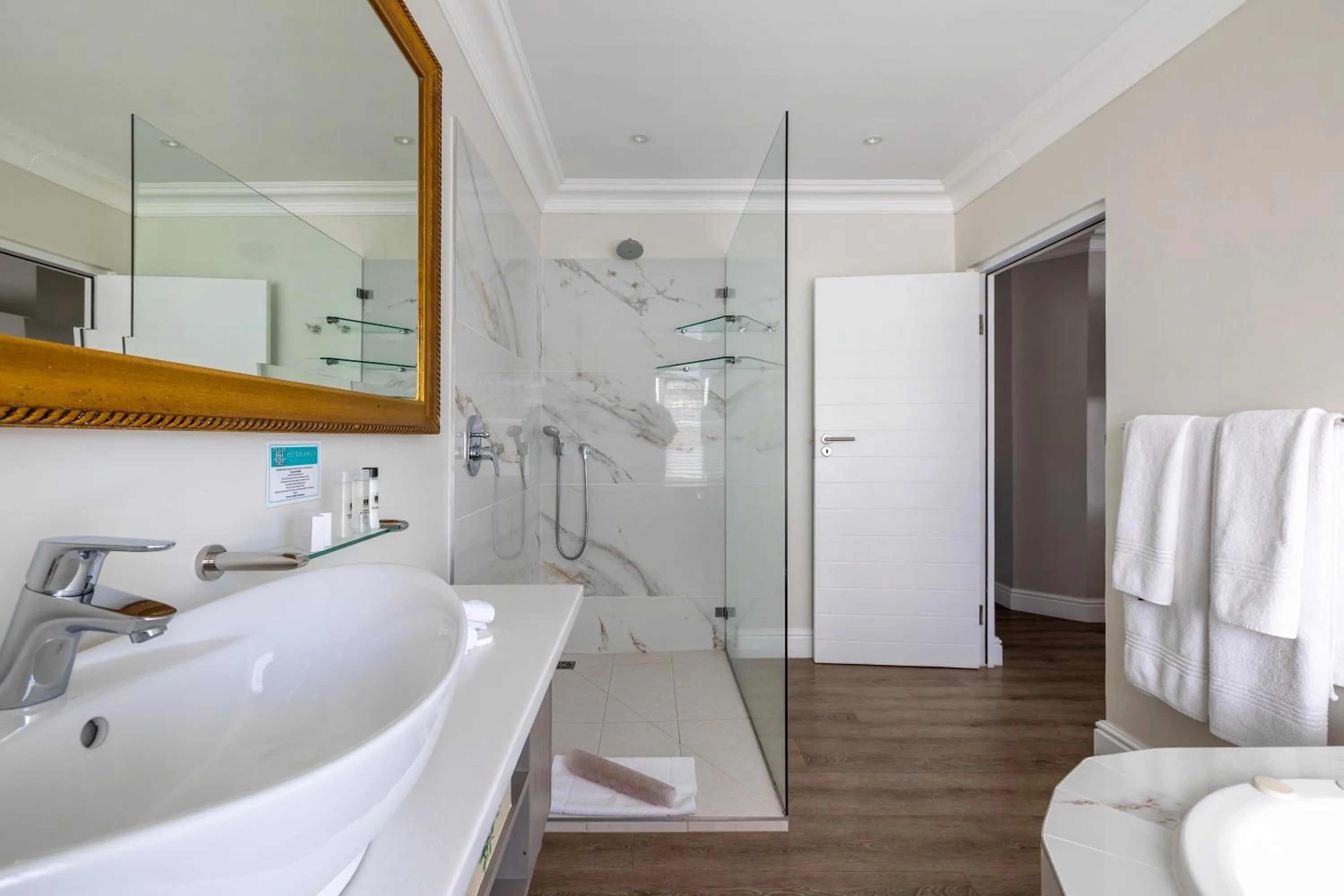 Bathroom in Hermanus Boutique Guest House