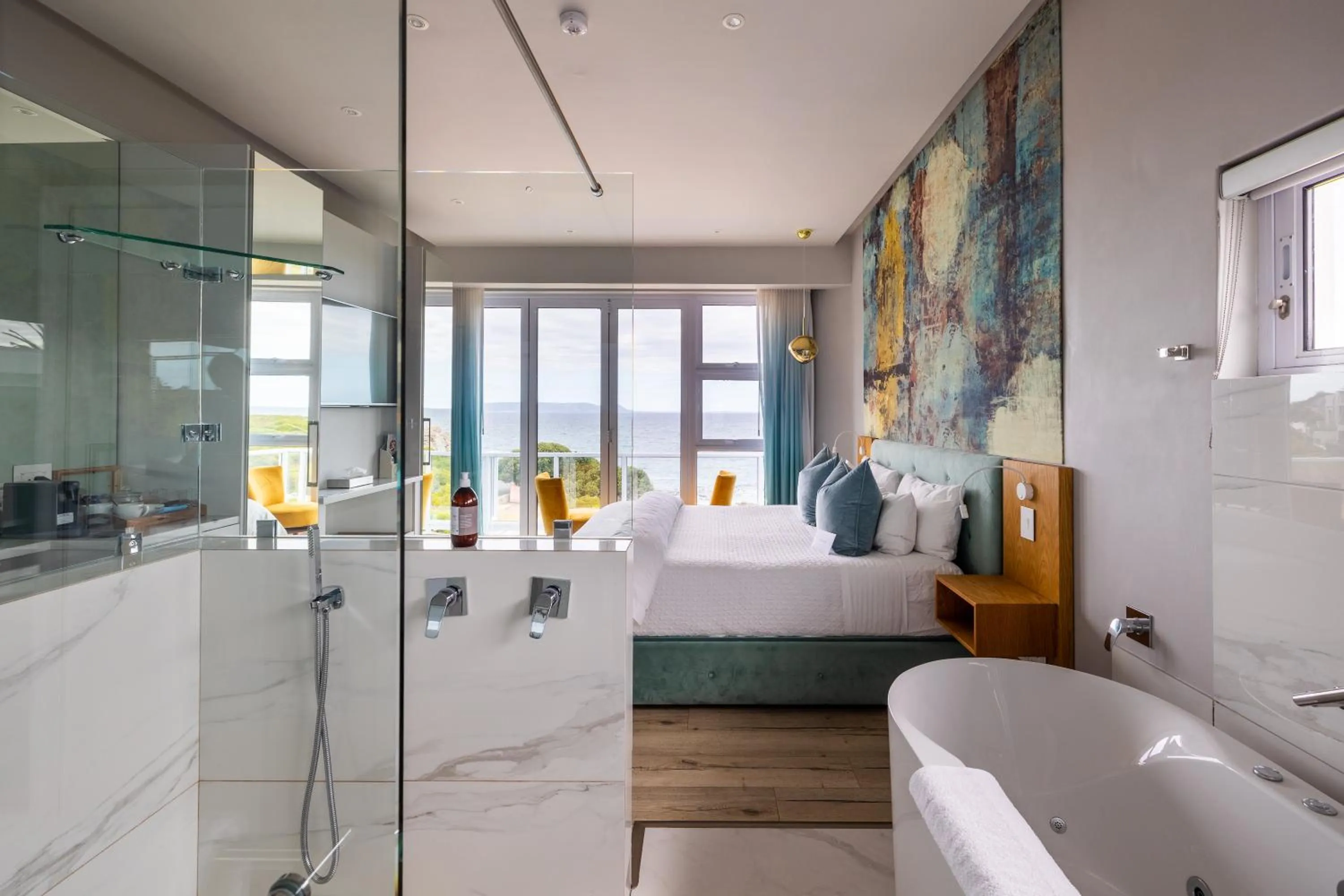 Bathroom, Bed in Hermanus Boutique Guest House