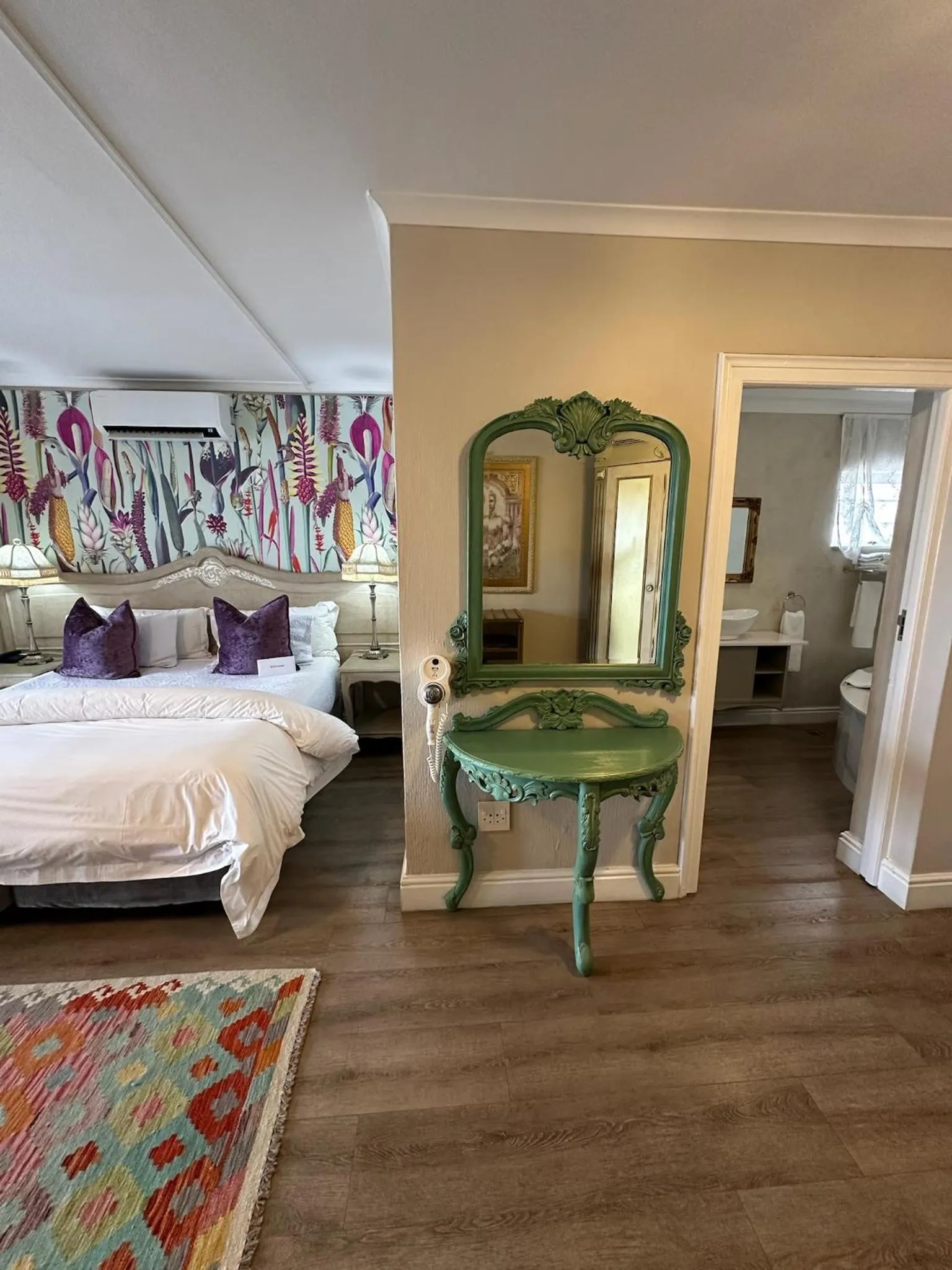 Bed in Hermanus Boutique Guest House