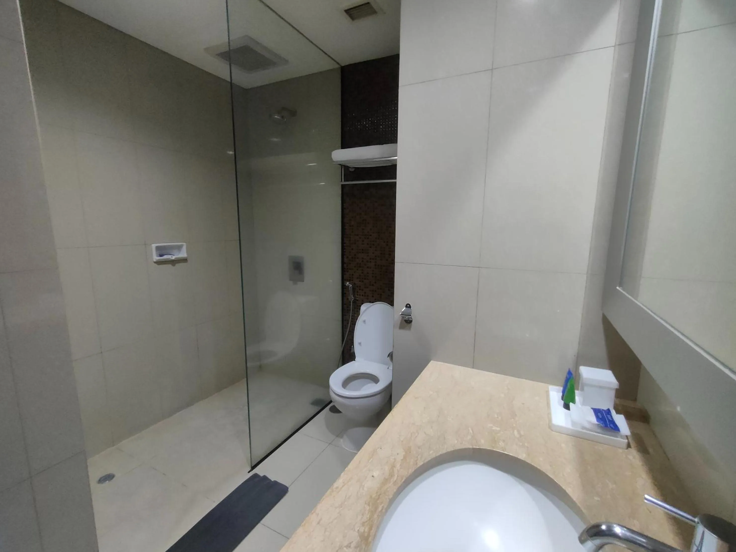 Bathroom in Aston Purwokerto Hotel & Conference Center