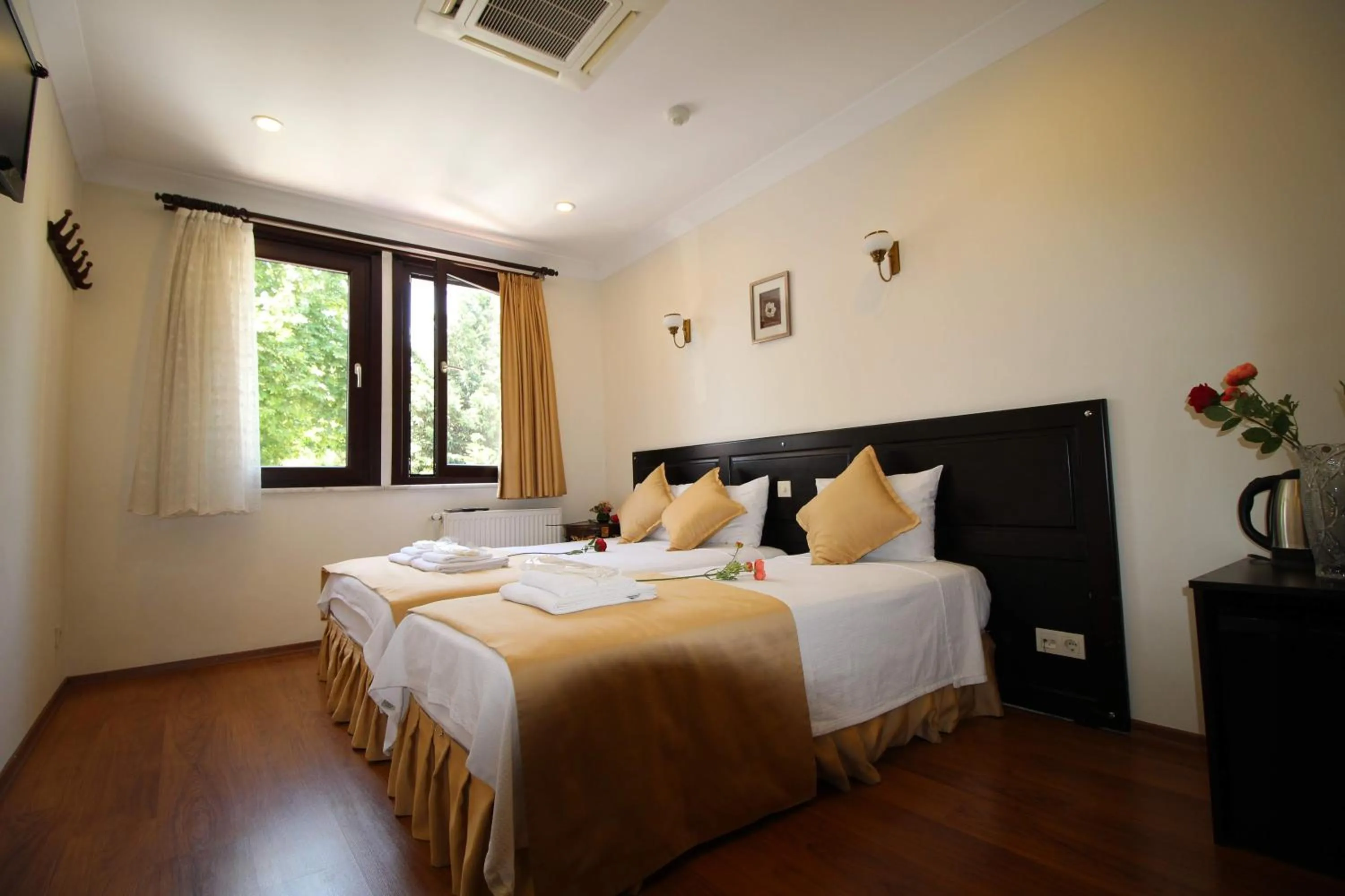 Bed in Sultans Hotel