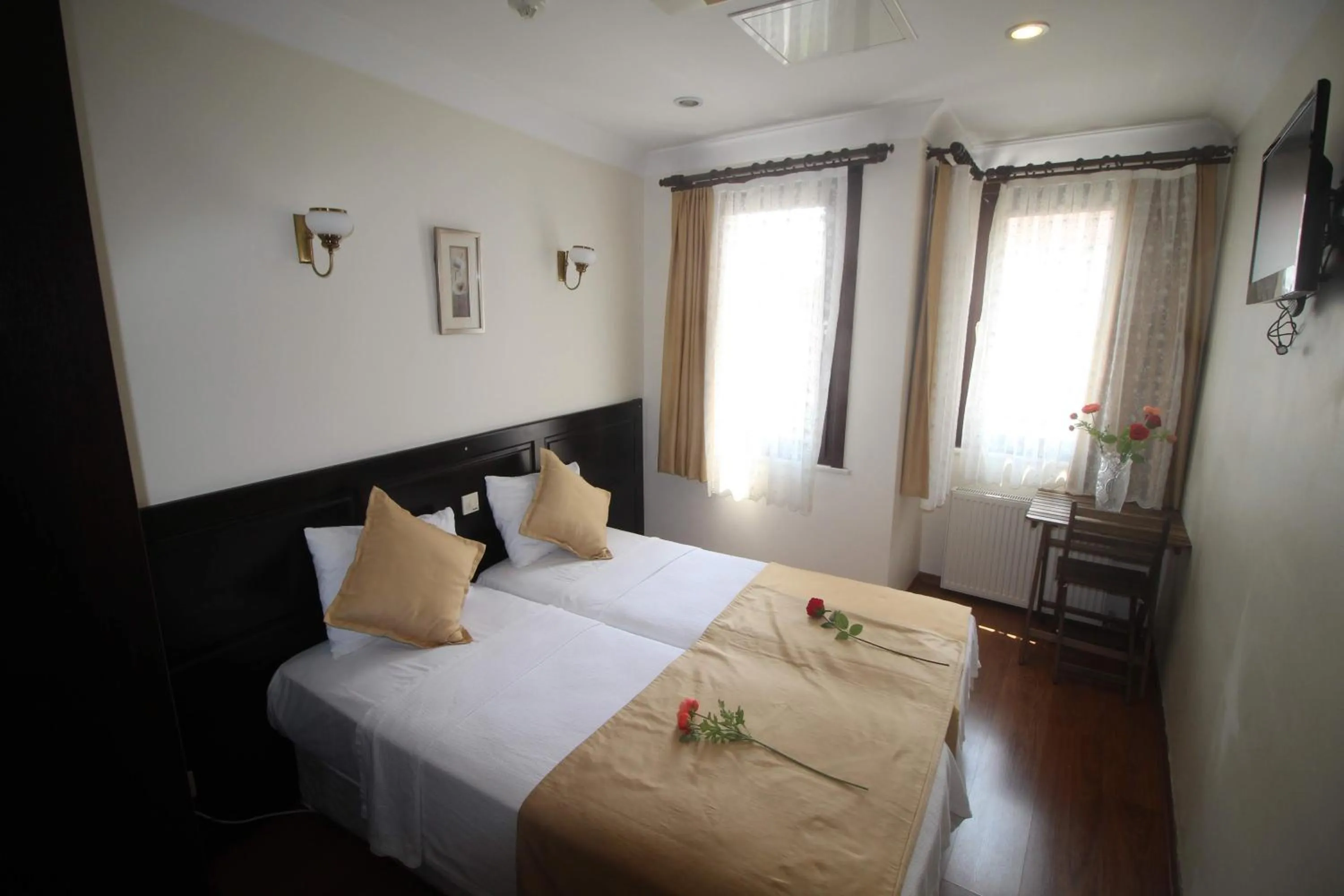 Bed in Sultans Hotel