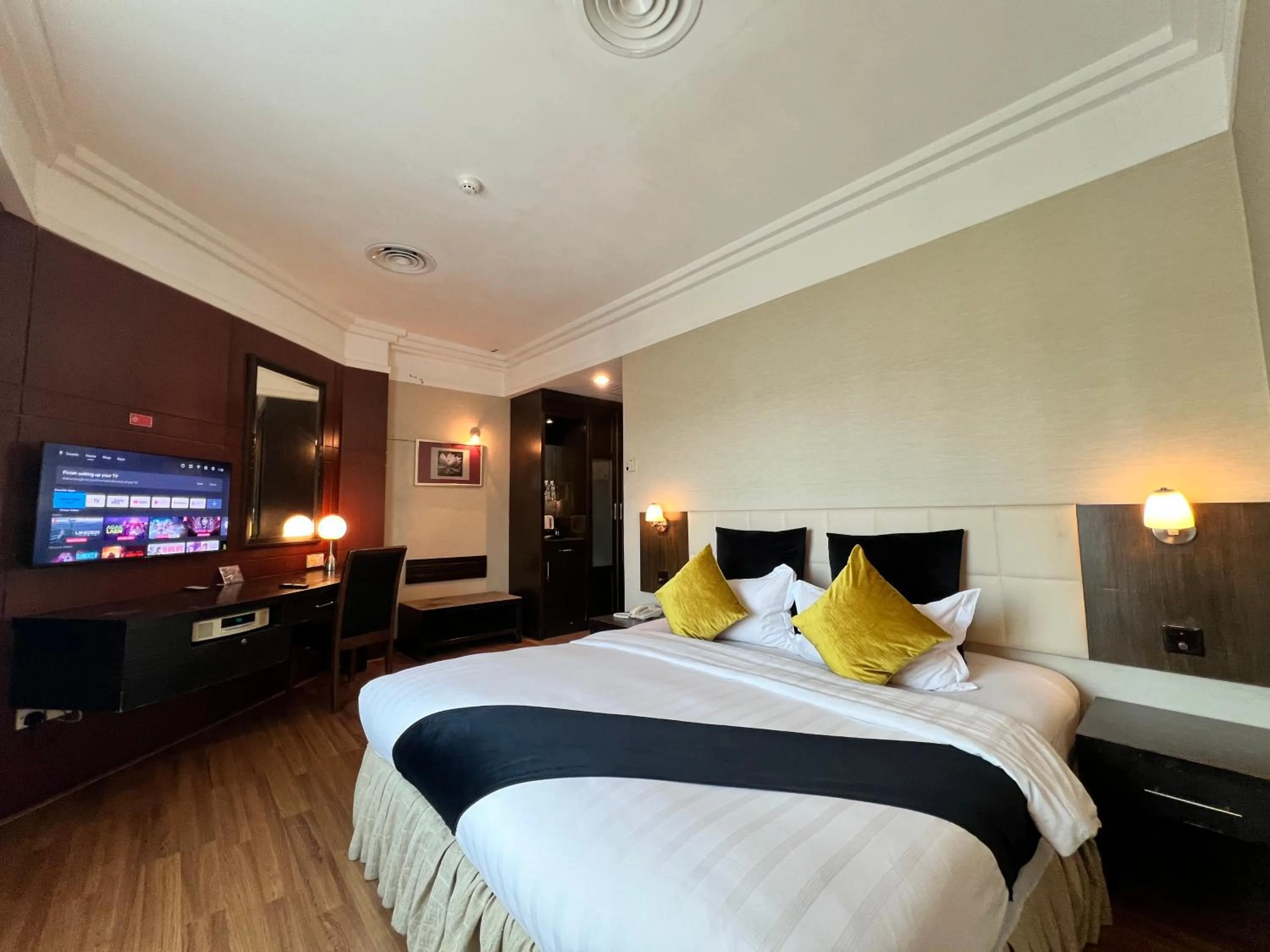 Bed in The Mark's Lodge