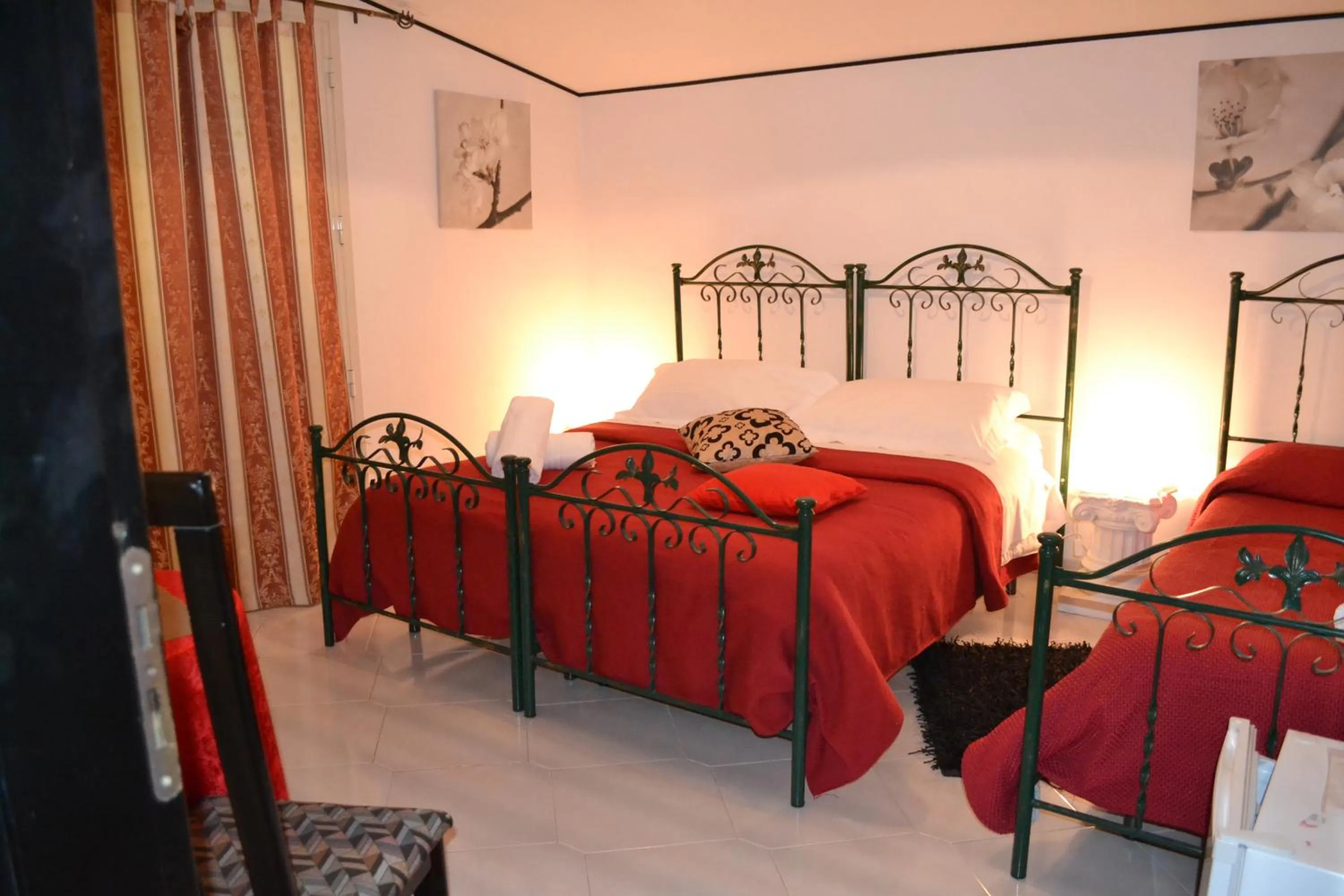 Bedroom, Bed in Villa Ambra B&B