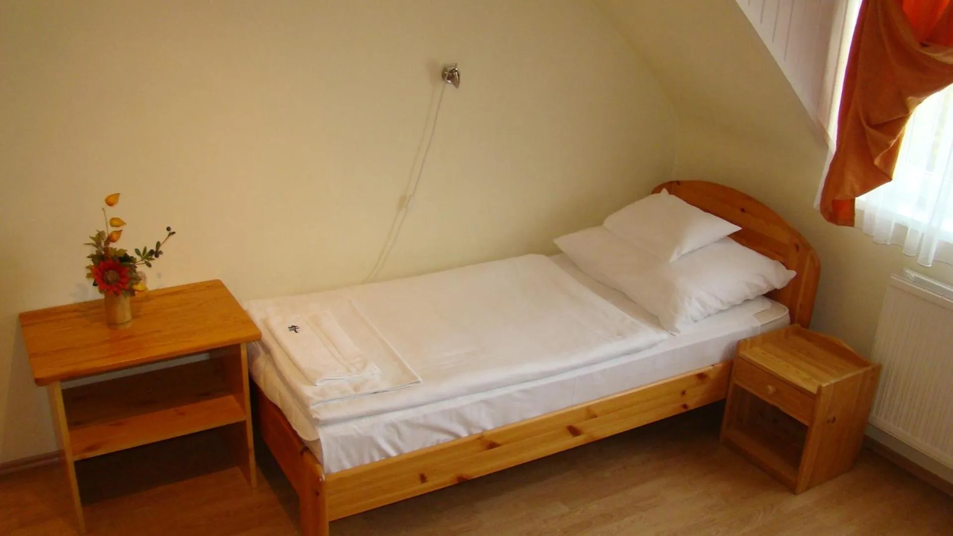 Bedroom, Bed in Thermál Apartmanház