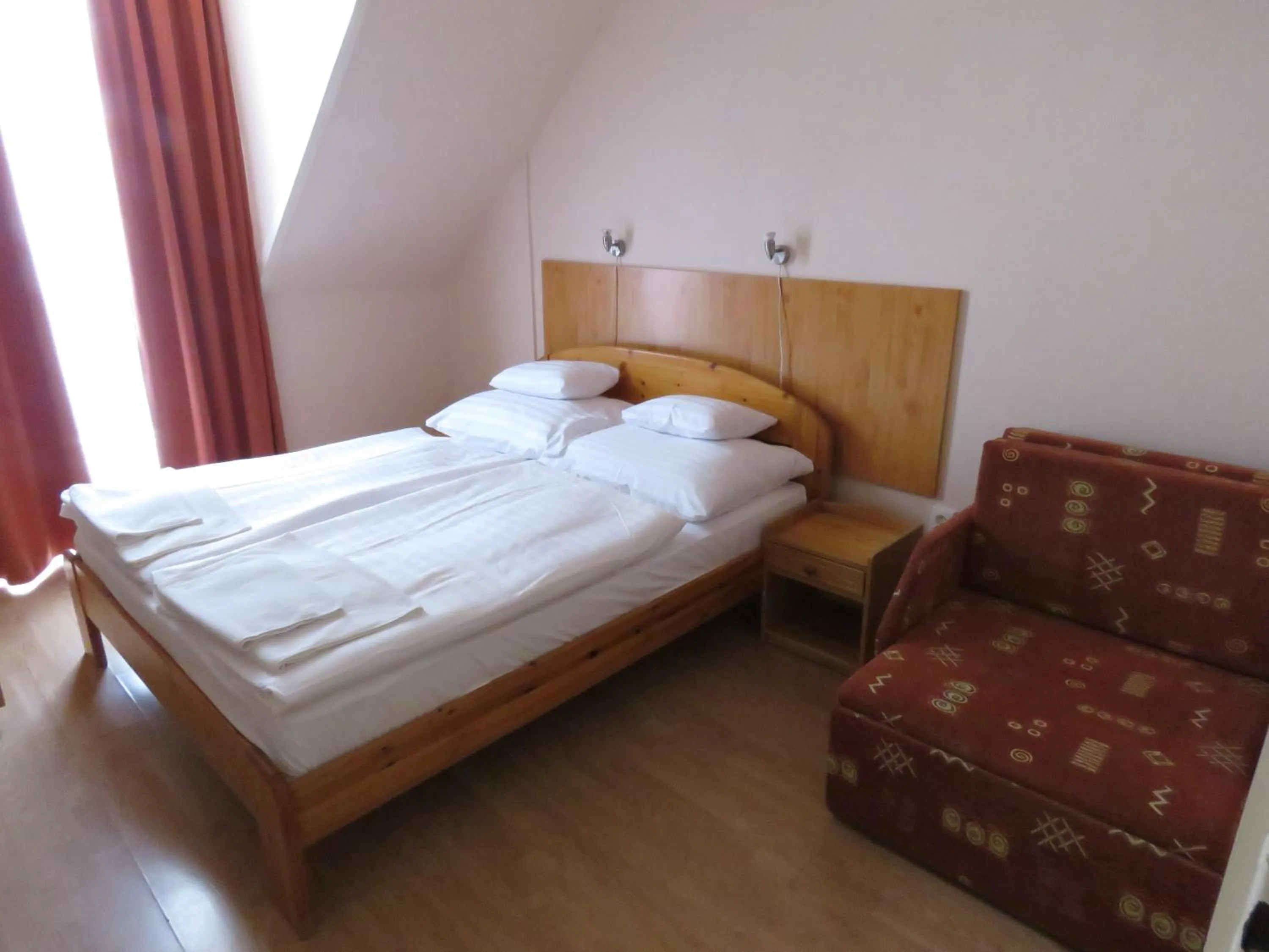 Bedroom, Bed in Thermál Apartmanház