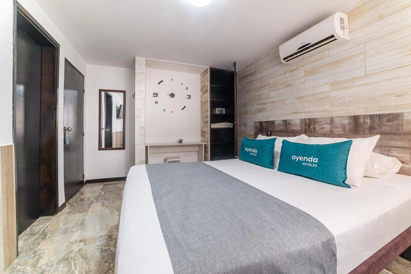 Photo of the whole room in Hotel Ruta 65