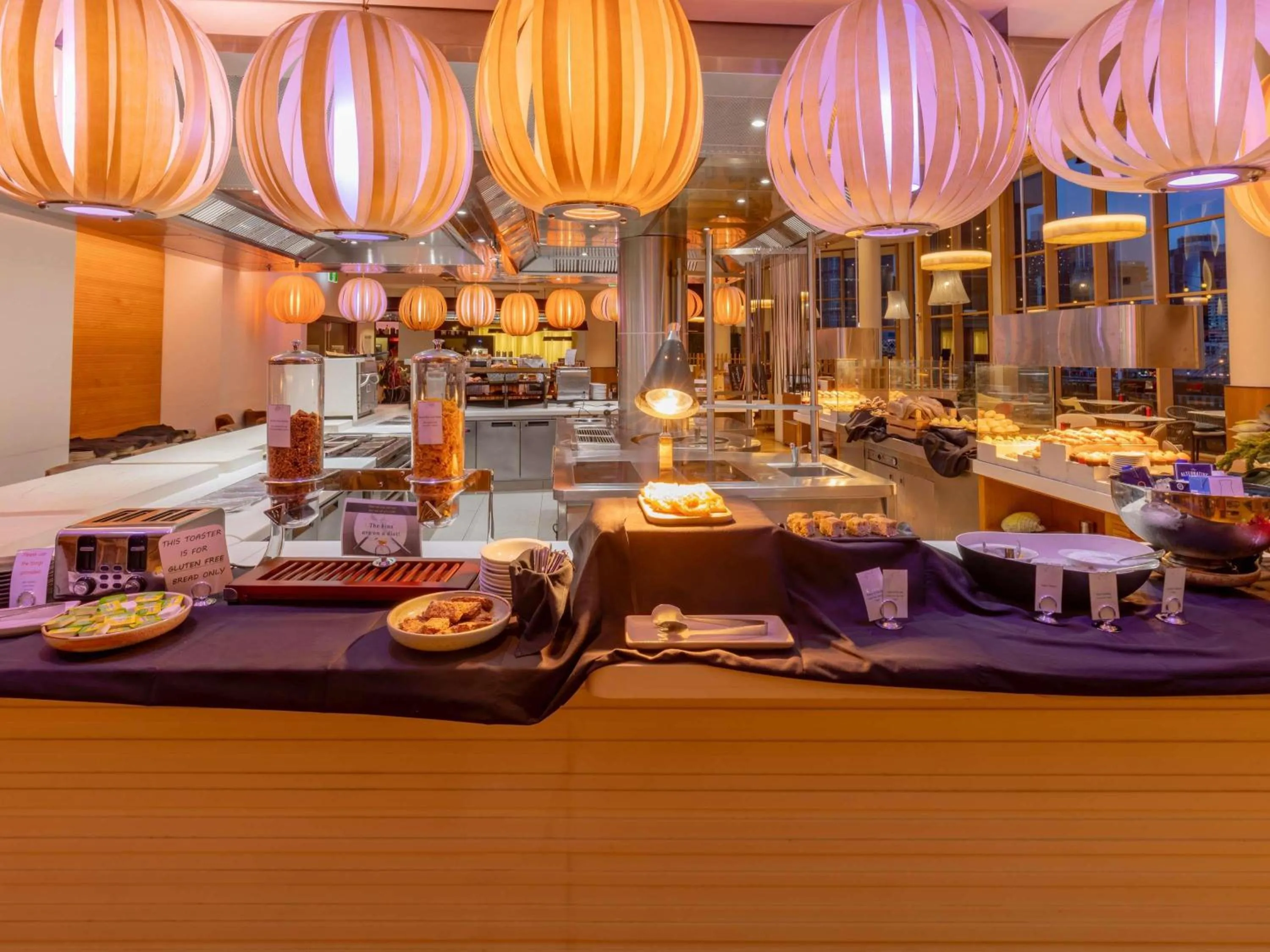 Breakfast in Novotel Sydney Darling Harbour