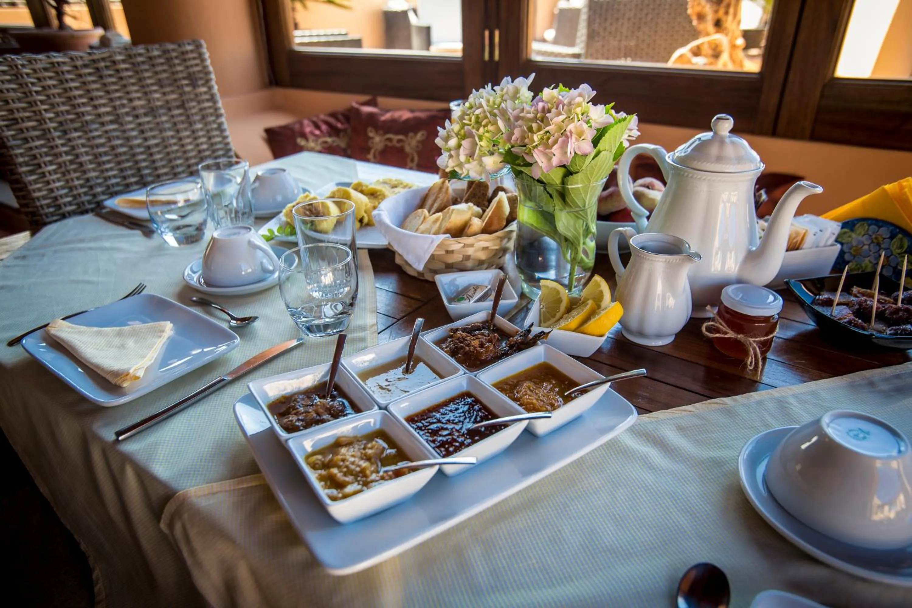 Food and drinks in Resort Al Belvedere Salina