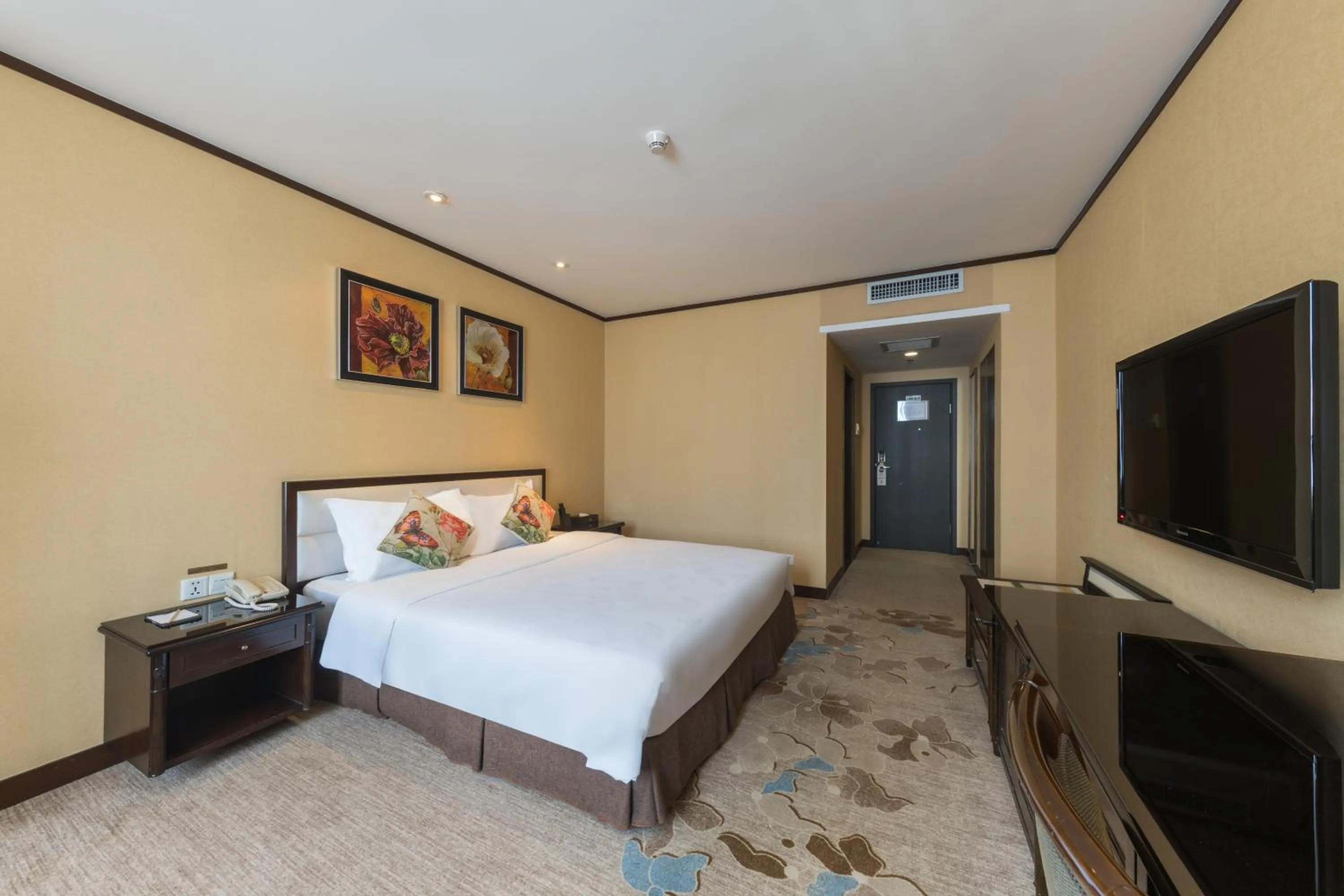 Bed in Shenzhen Shekou Honlux Apartment (Sea World)