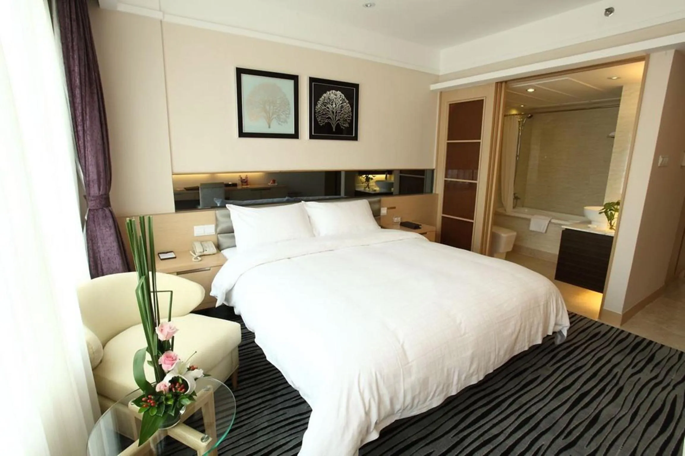 Bed in Shenzhen Shekou Honlux Apartment (Sea World)