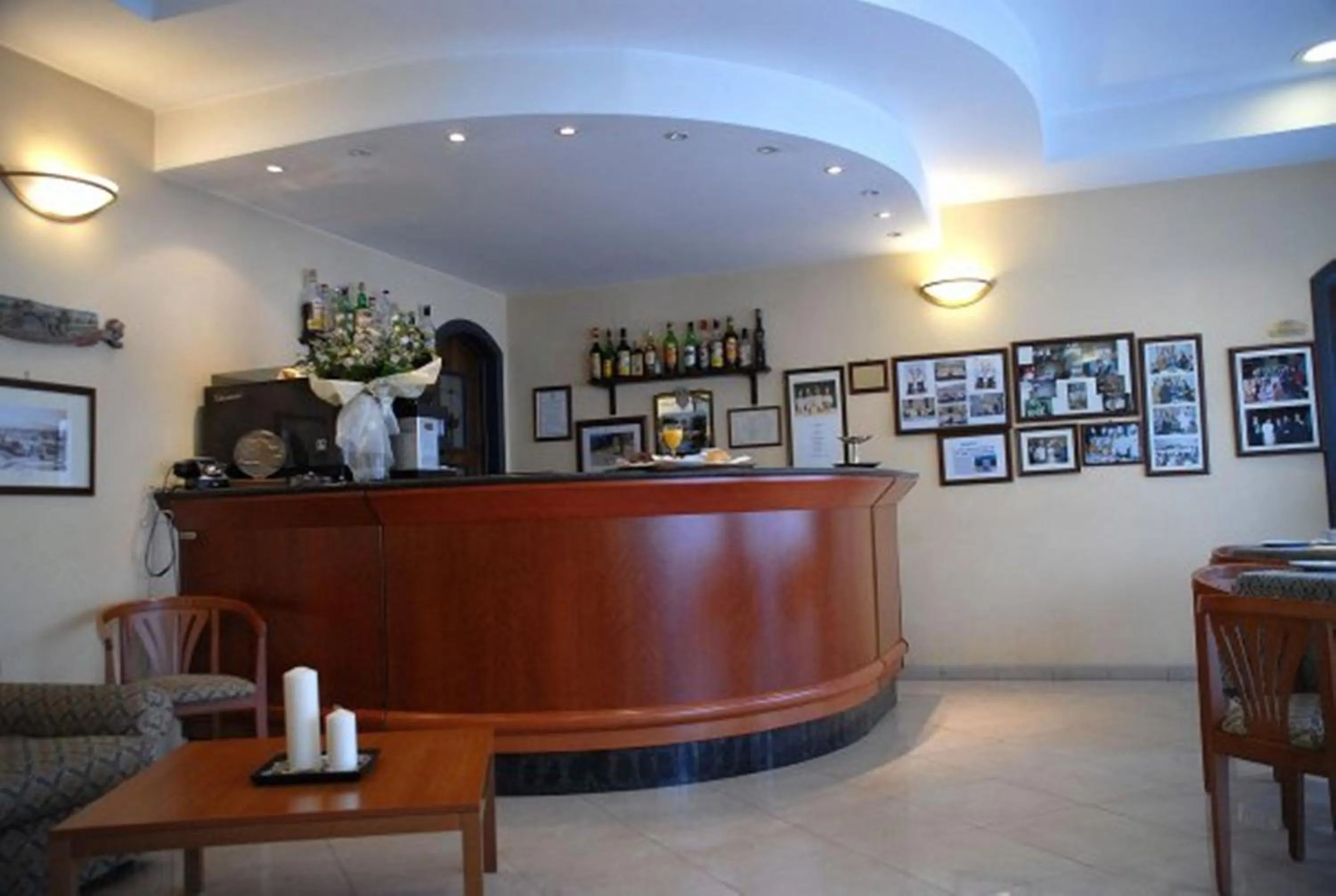 Restaurant/places to eat in Hotel Scrivano