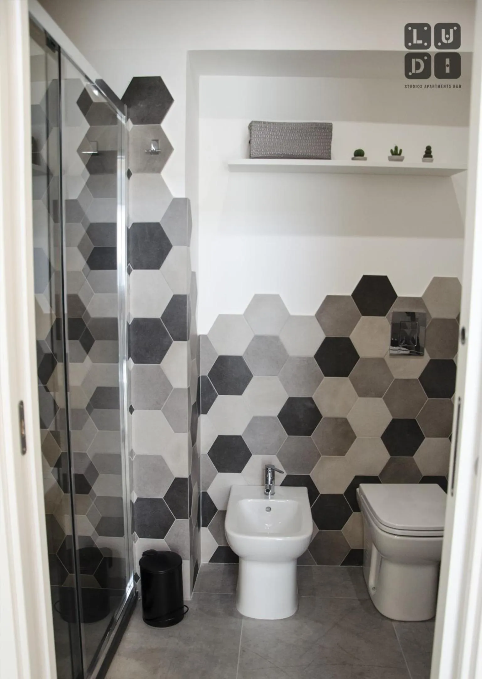 Shower in Ludi Studios