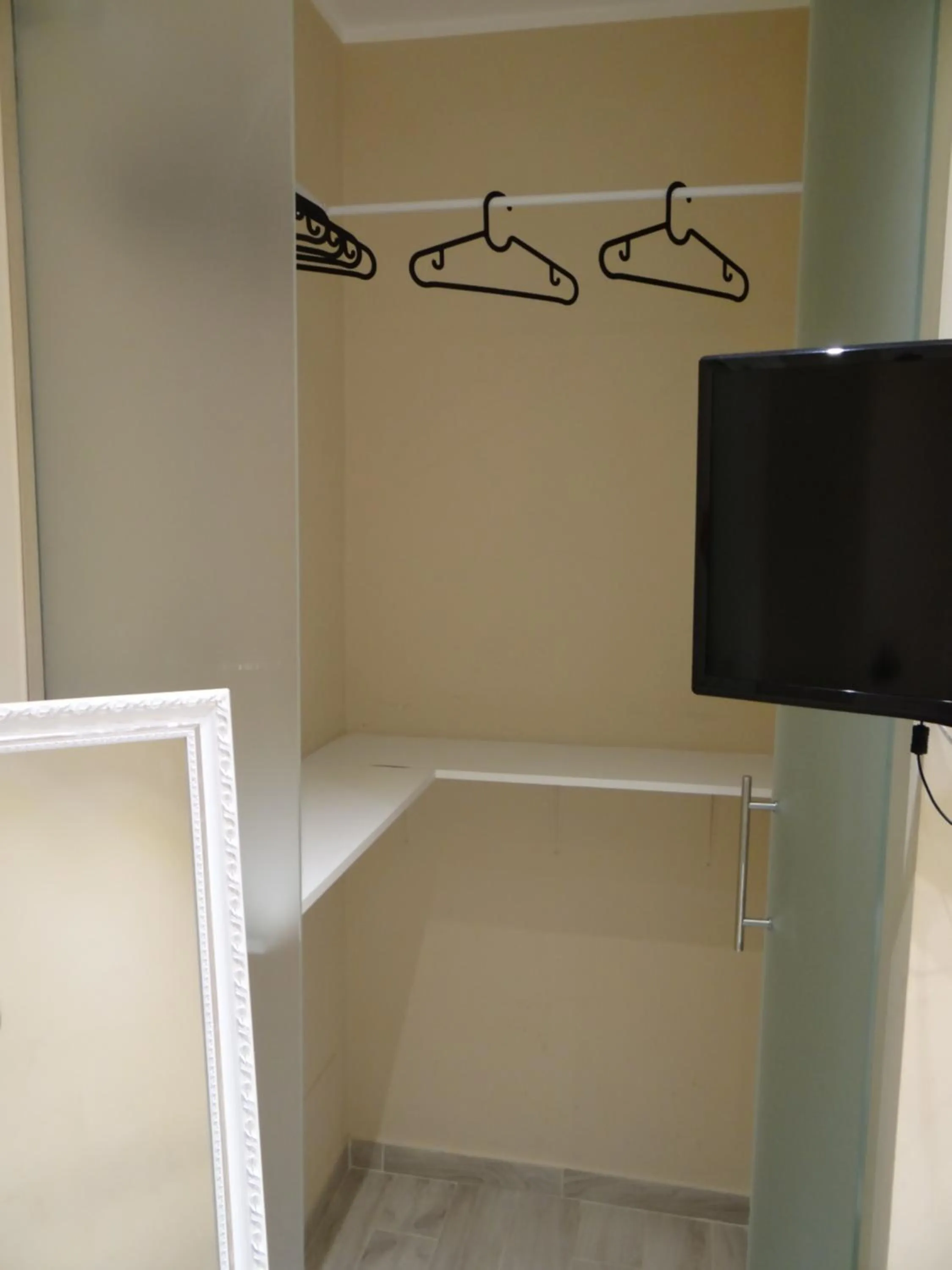 wardrobe in Monte Palace Palermo