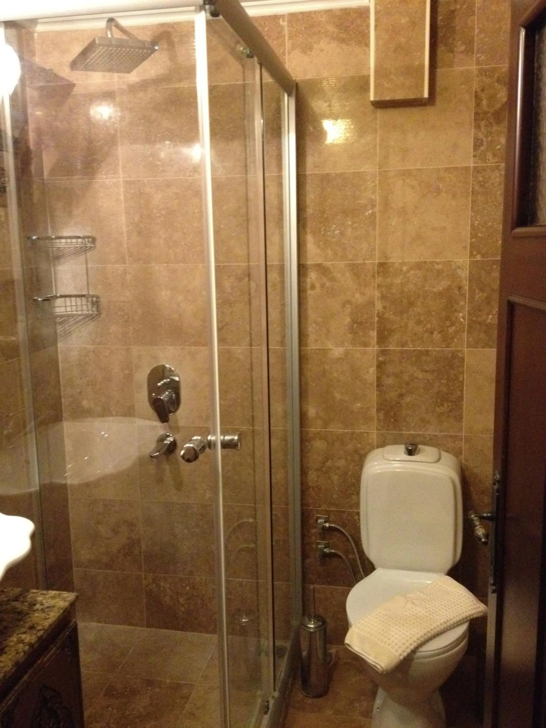 Bathroom in Nilya Hotel