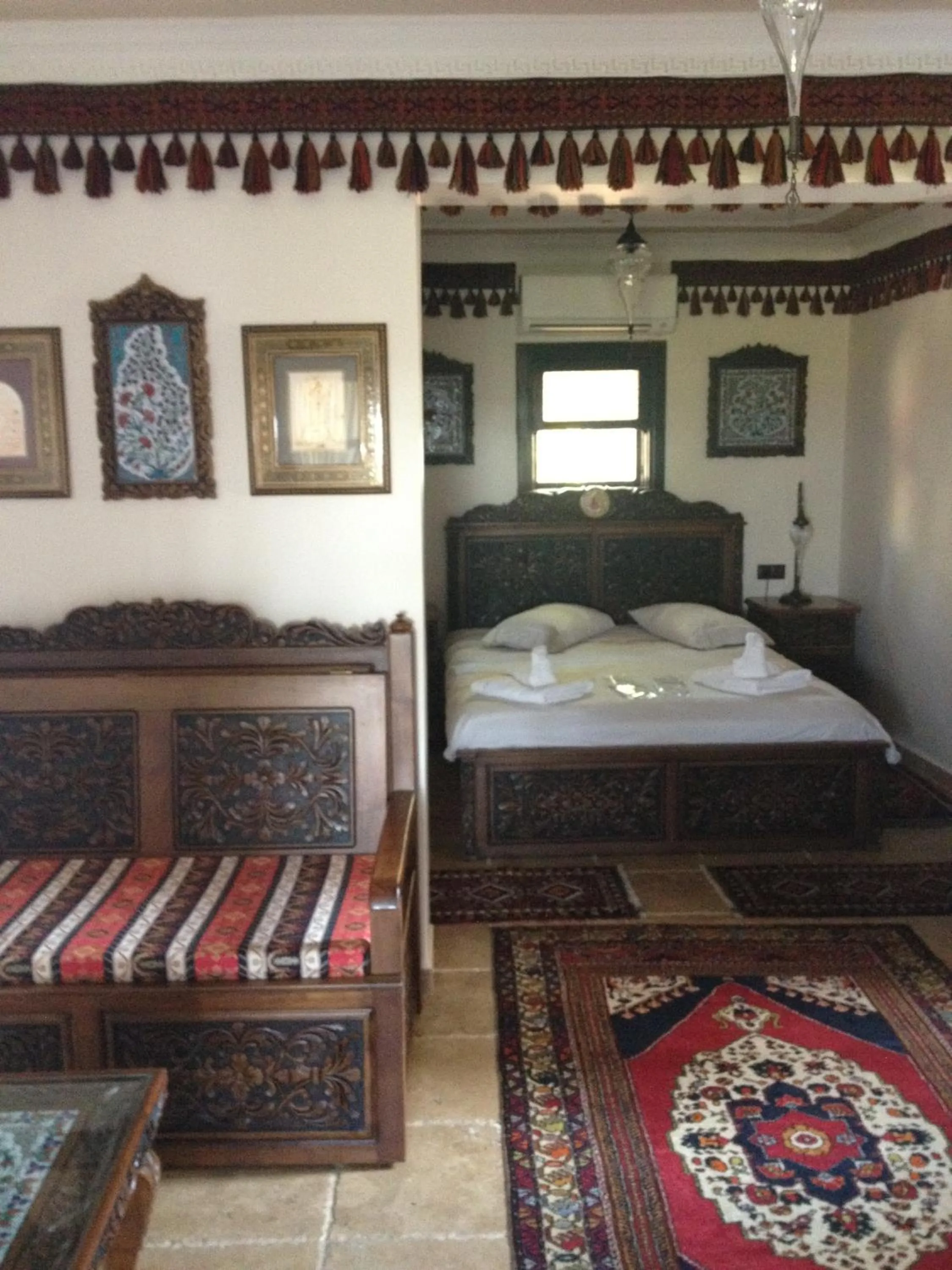 Living room, Bed in Nilya Hotel