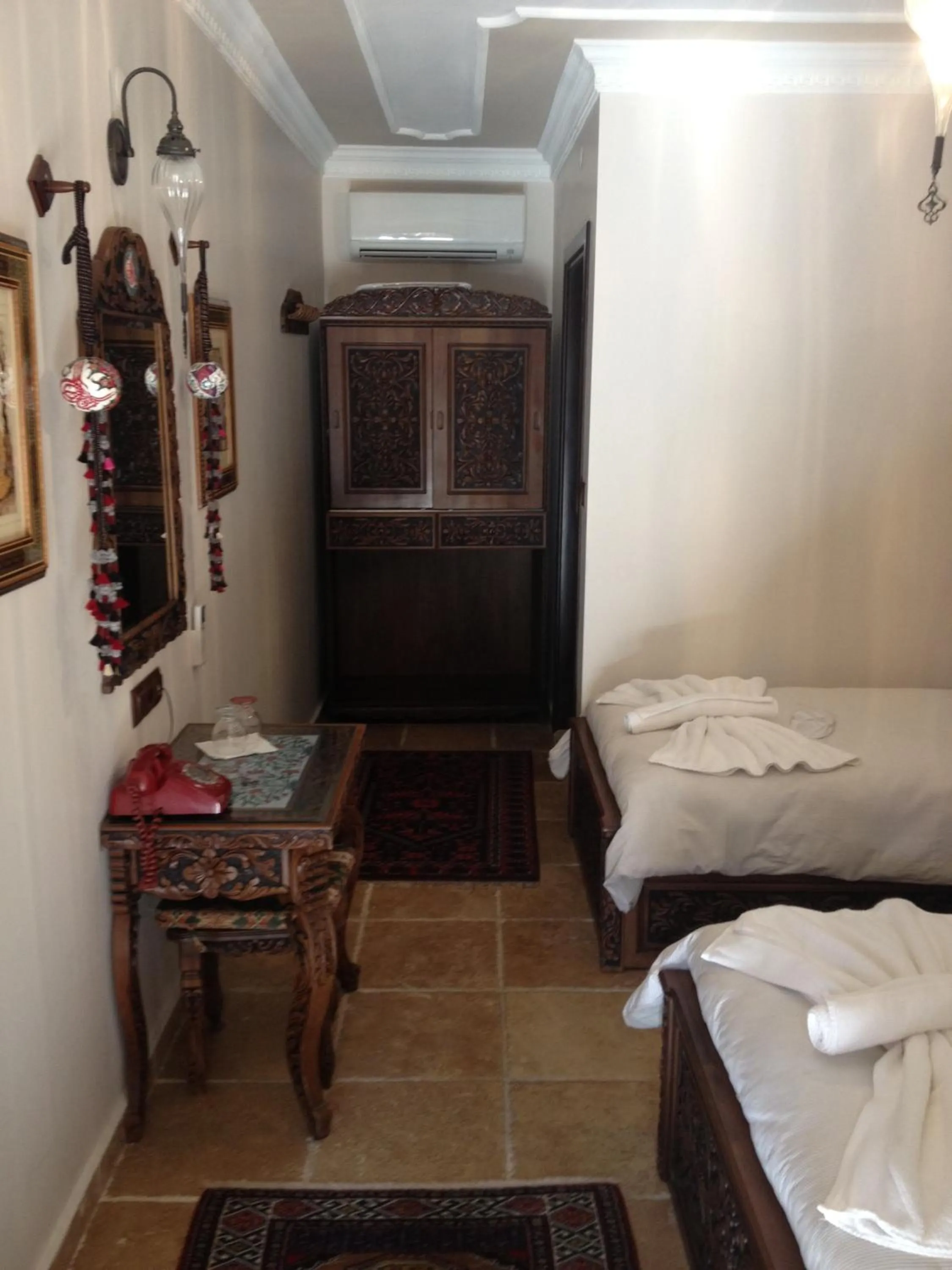 Photo of the whole room, Bed in Nilya Hotel