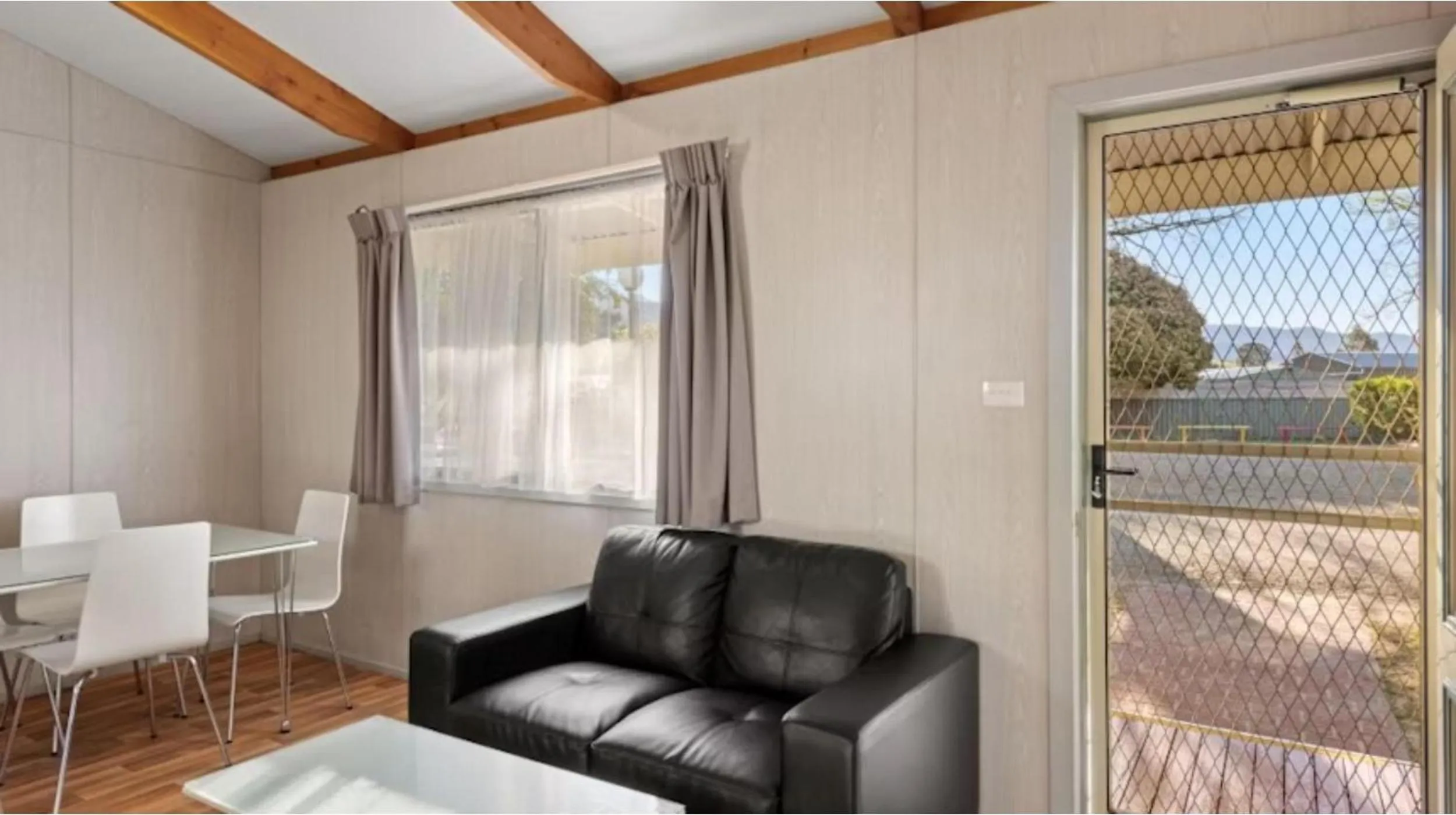 Living room in Discovery Parks - Mount Buffalo