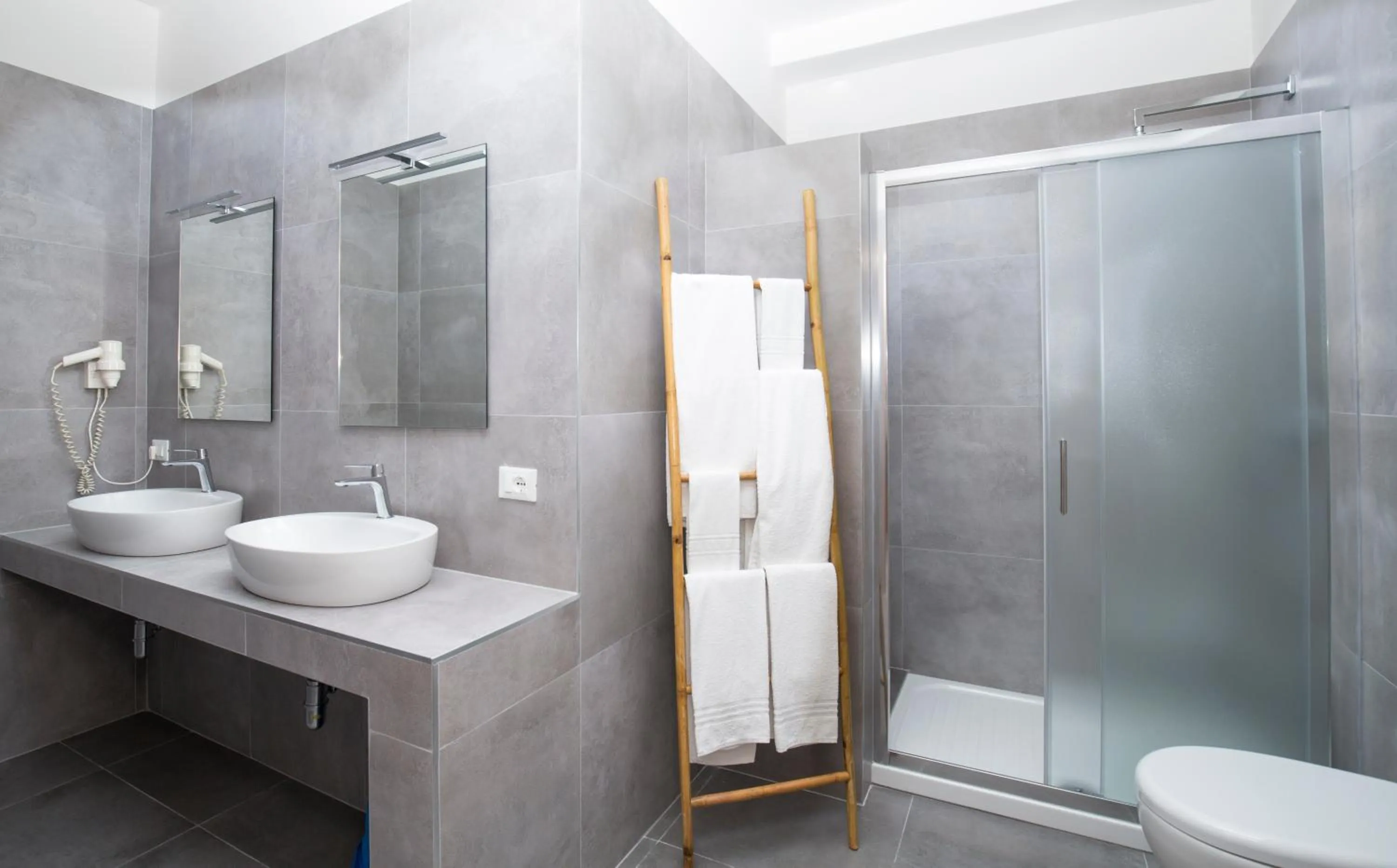 Shower in Svevo Sea House