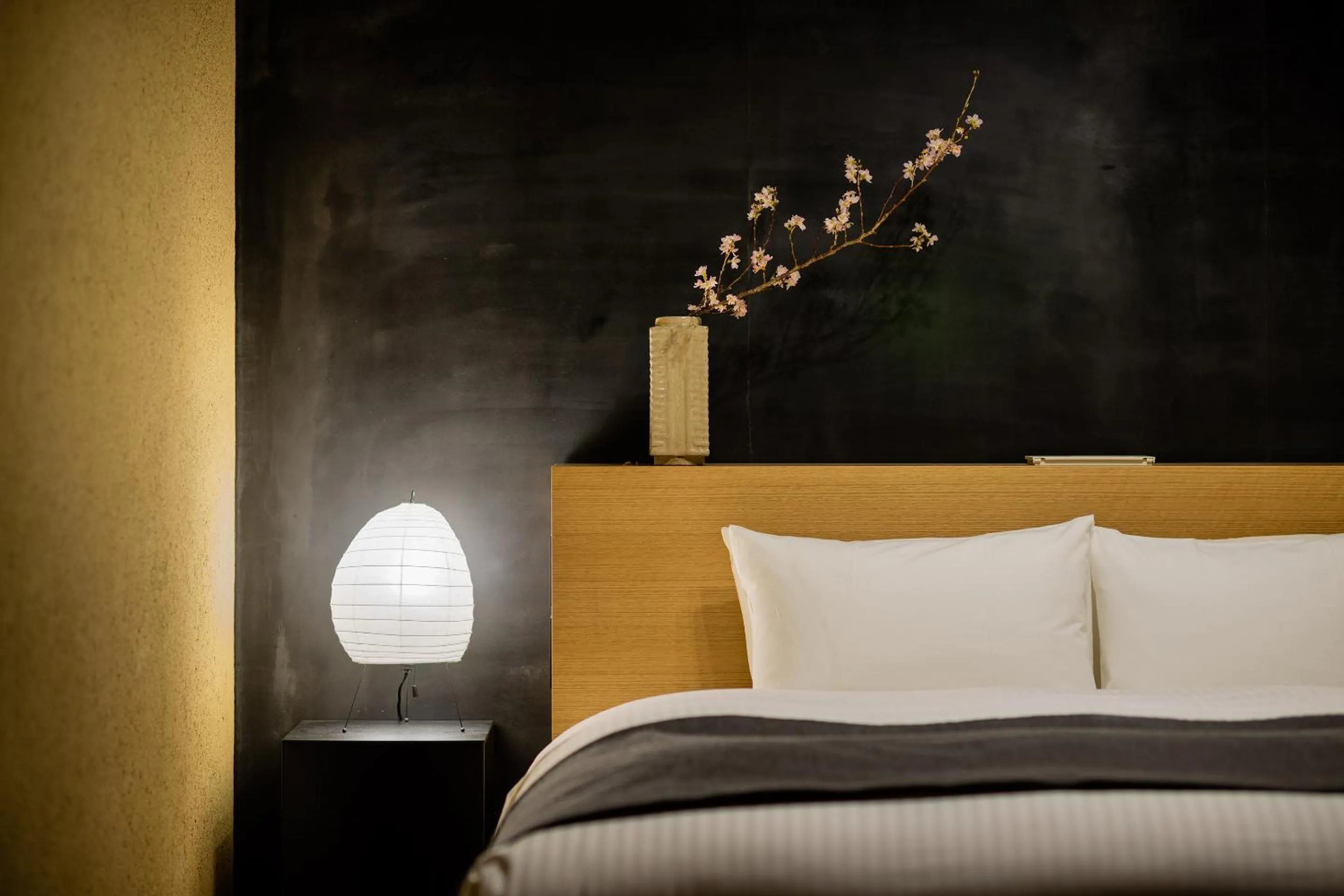 Bed in Nazuna Kyoto Gosho