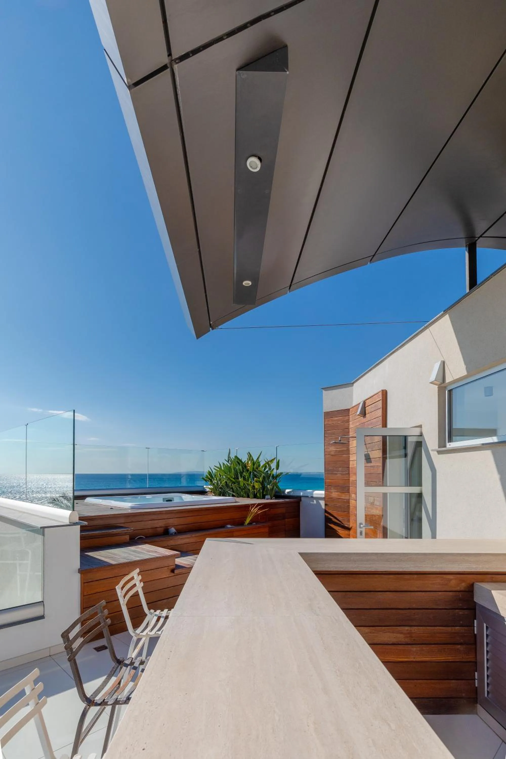 Day in Vivo Mare Beachfront-Seaview Villas