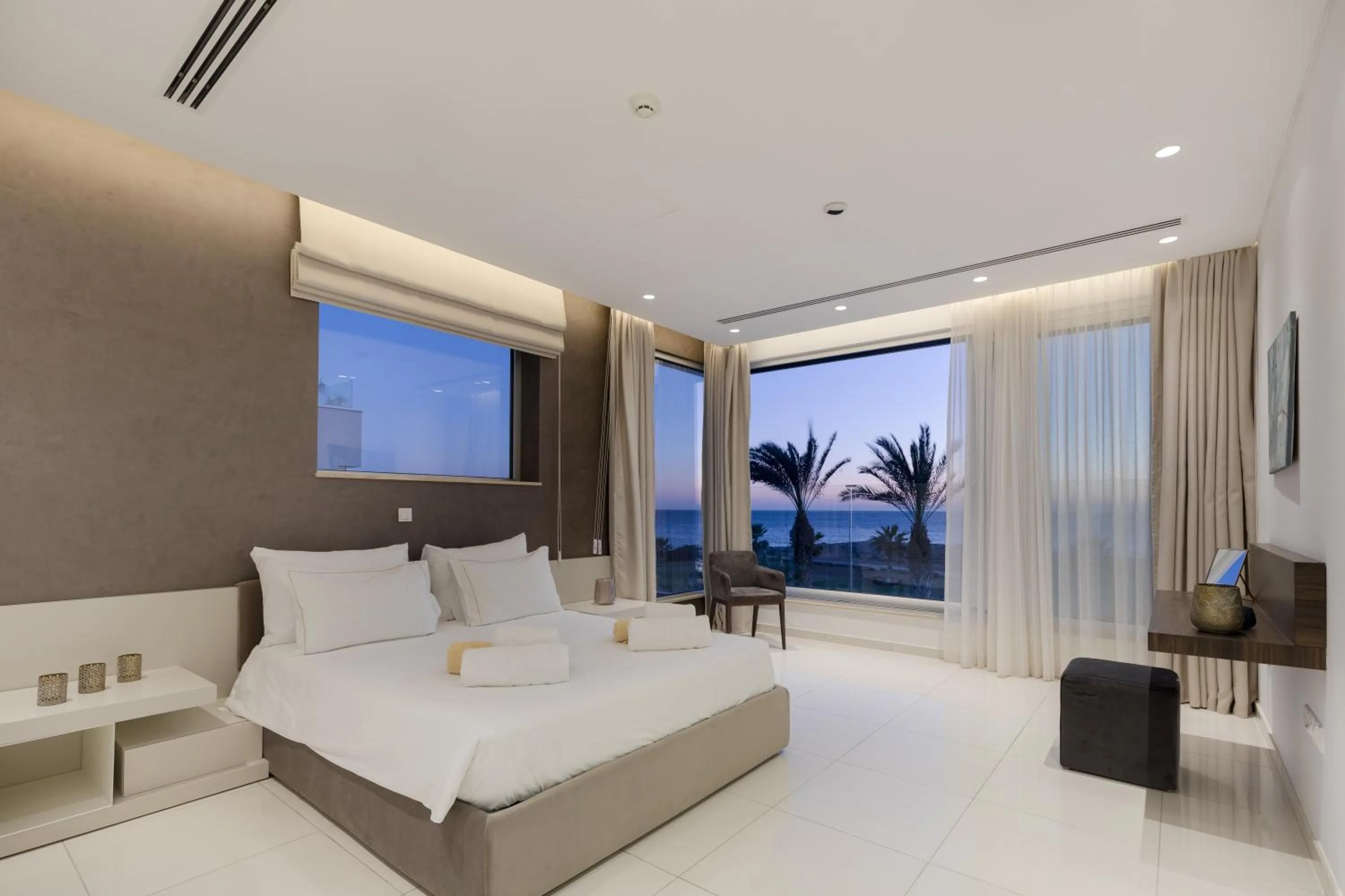 Bed in Vivo Mare Beachfront-Seaview Villas