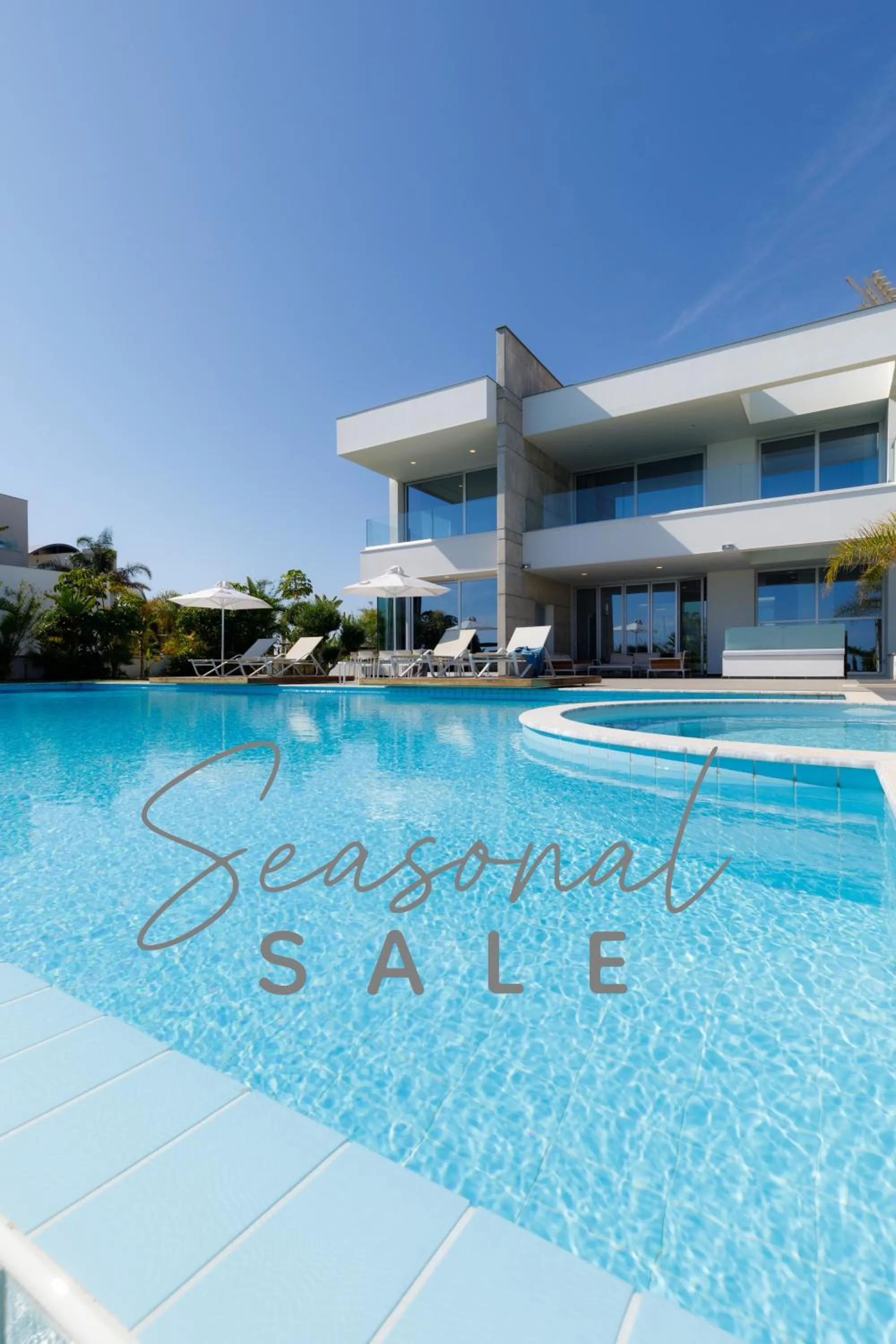 Text overlay in Vivo Mare Beachfront-Seaview Villas