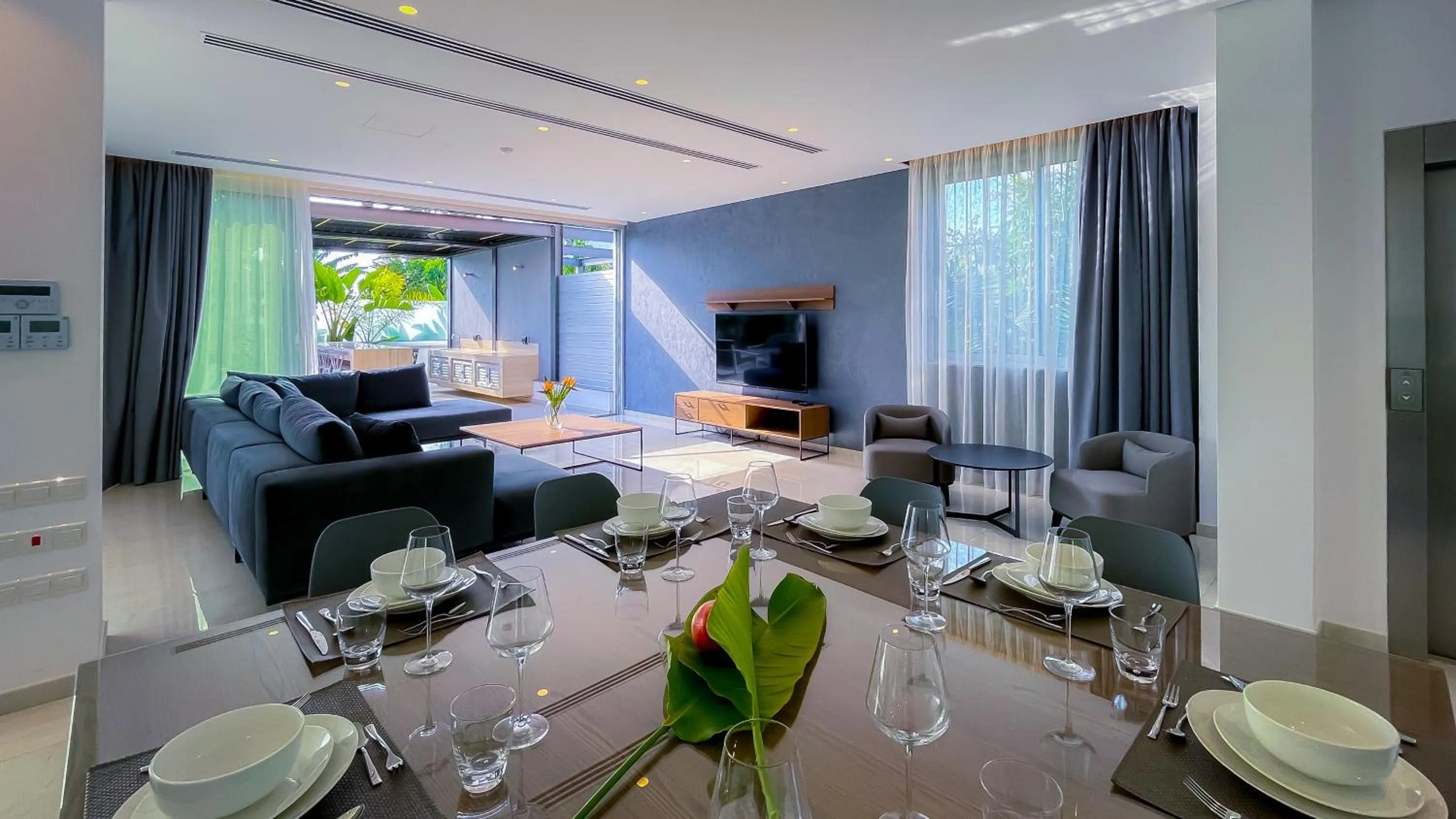 Seating area in Vivo Mare Beachfront-Seaview Villas