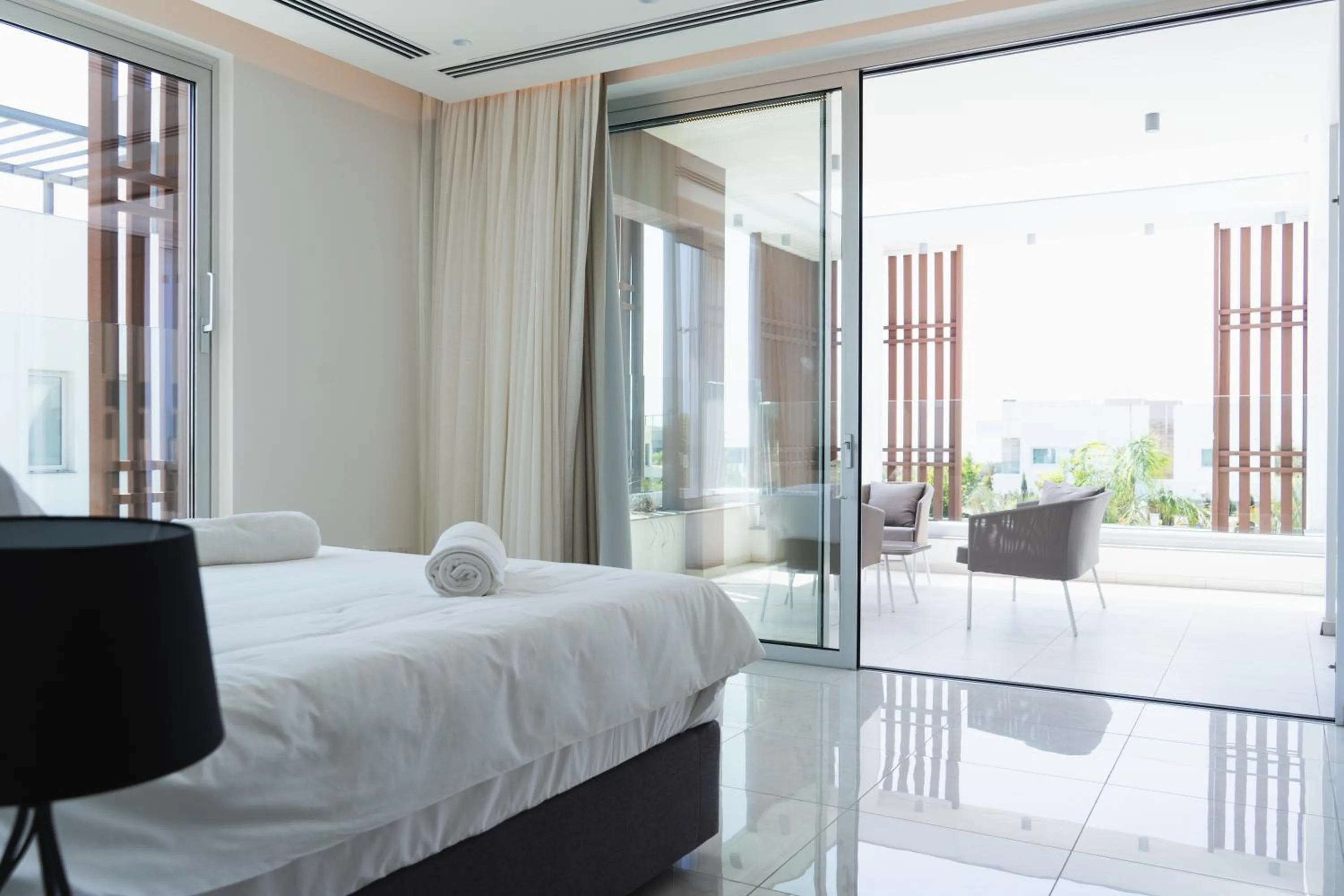 Bedroom, Bed in Vivo Mare Beachfront-Seaview Villas