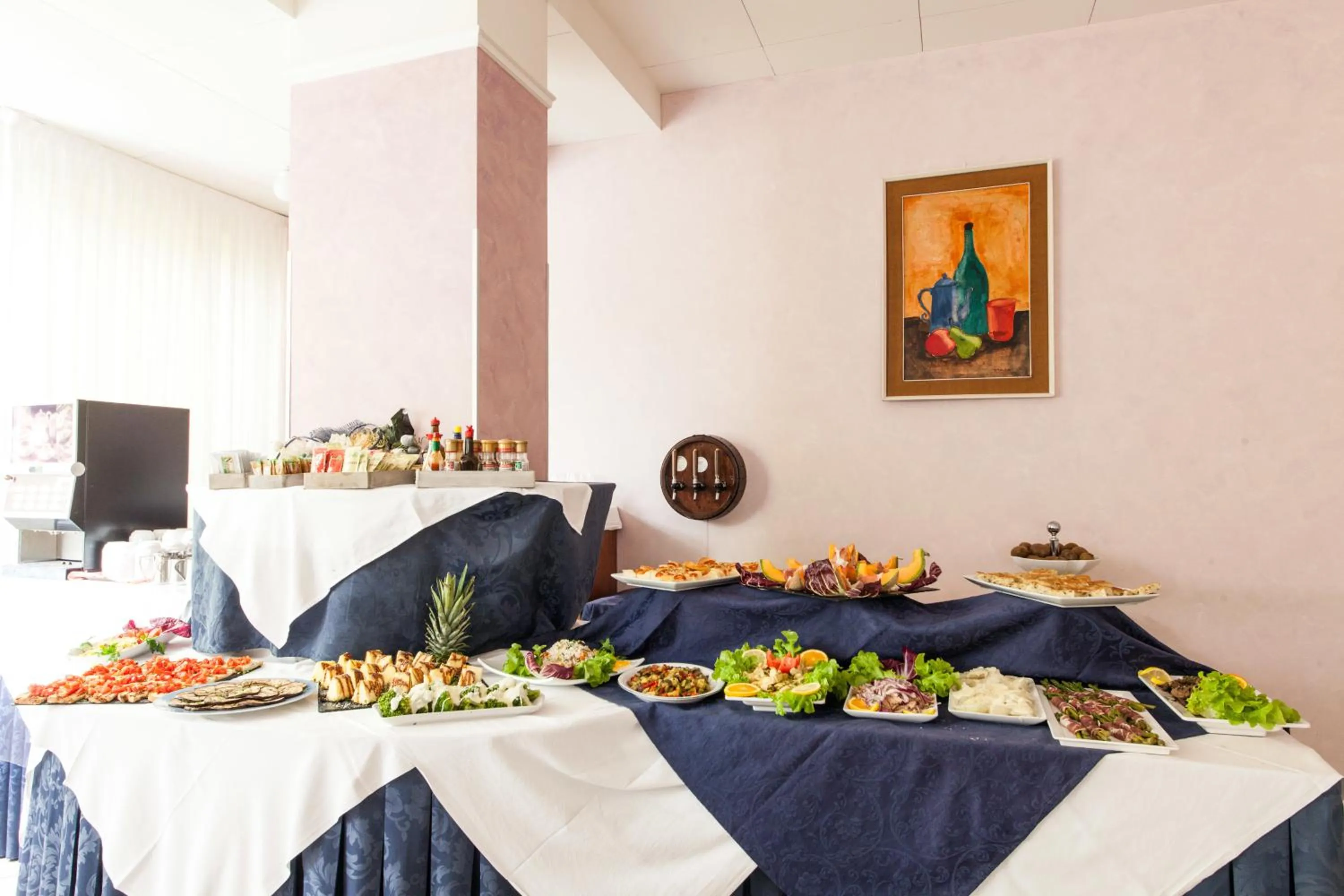 Food in Hotel Apollo