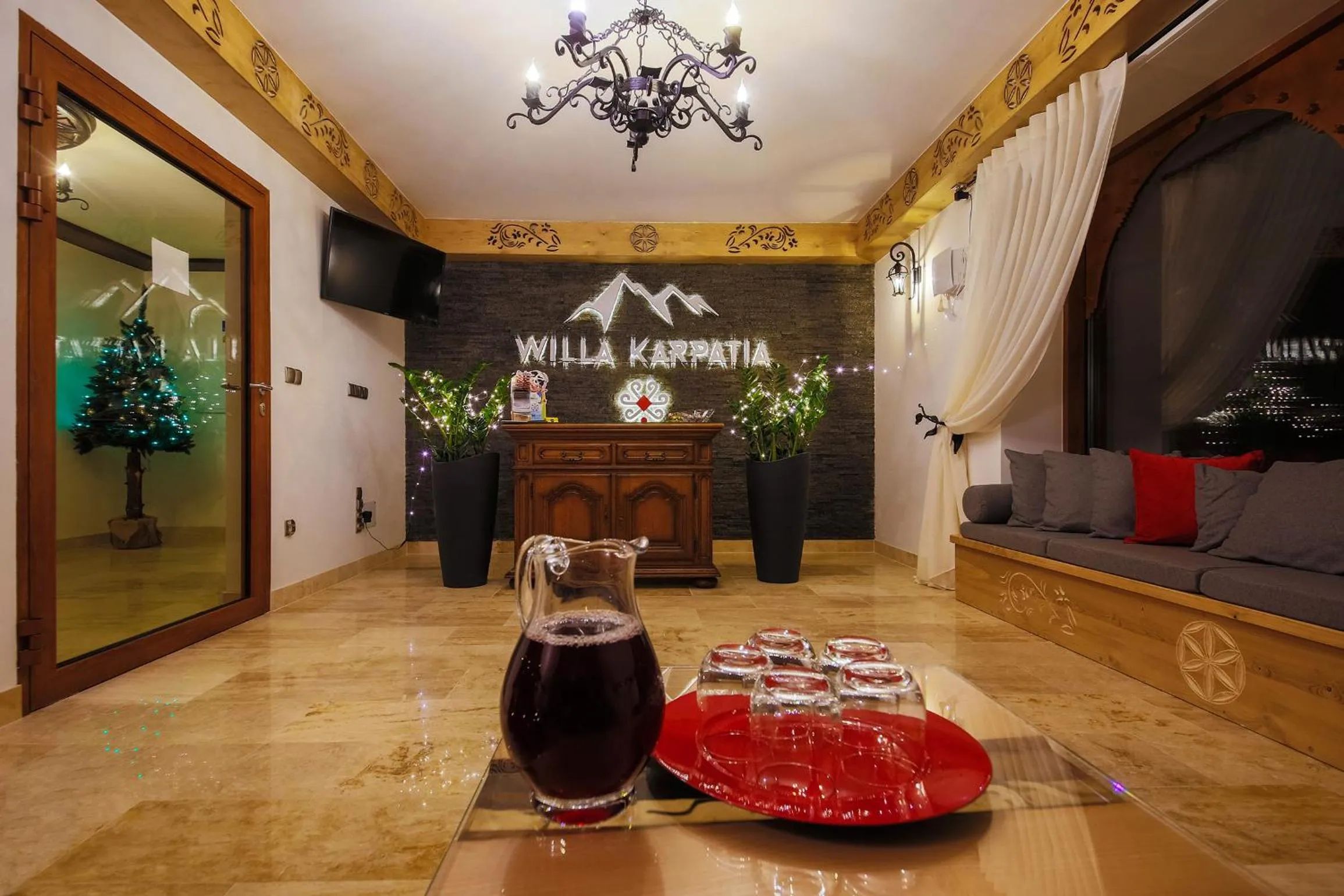 Lobby or reception in ECO Willa Grand Karpatia Ski&Wellness