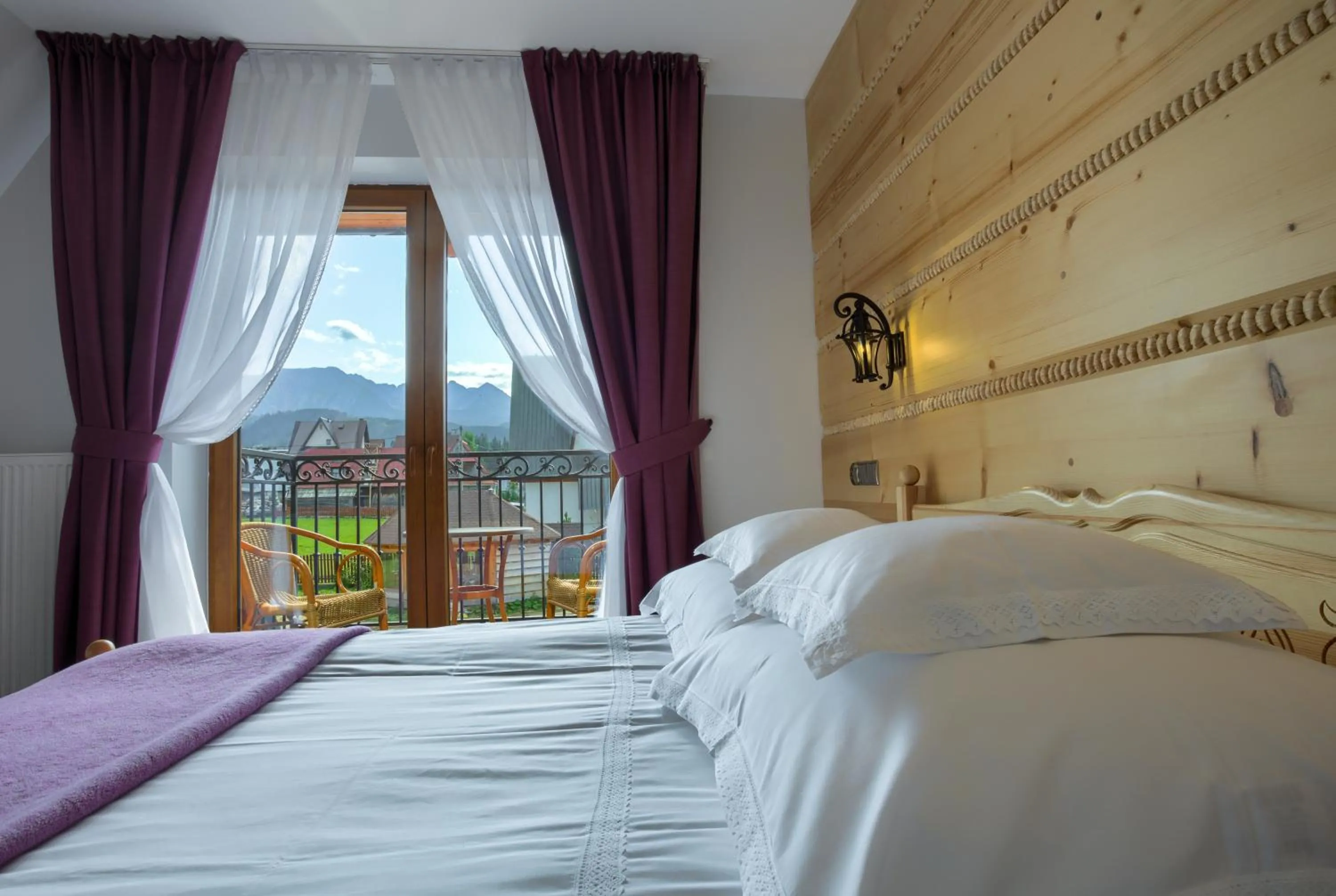 Balcony/Terrace, Bed in ECO Willa Grand Karpatia Ski&Wellness