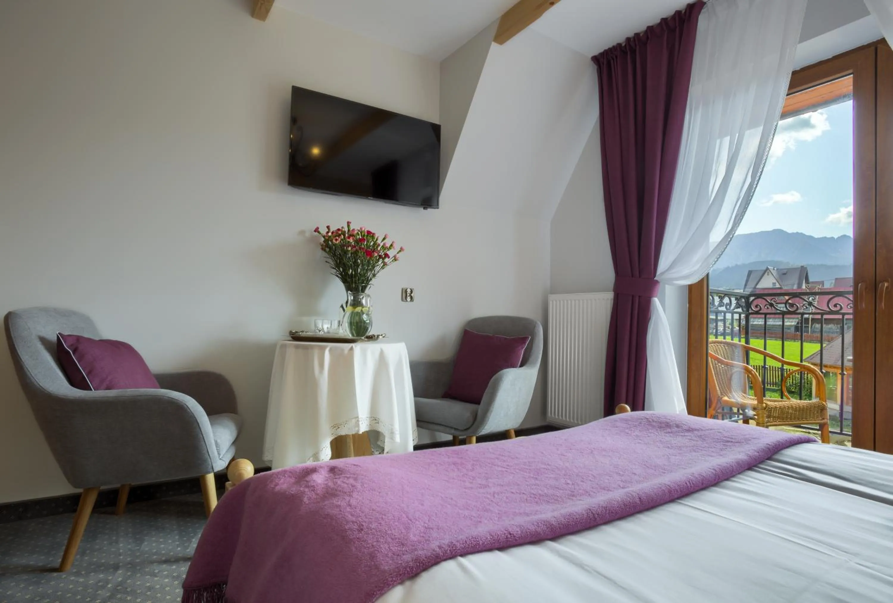 TV and multimedia, Bed in ECO Willa Grand Karpatia Ski&Wellness