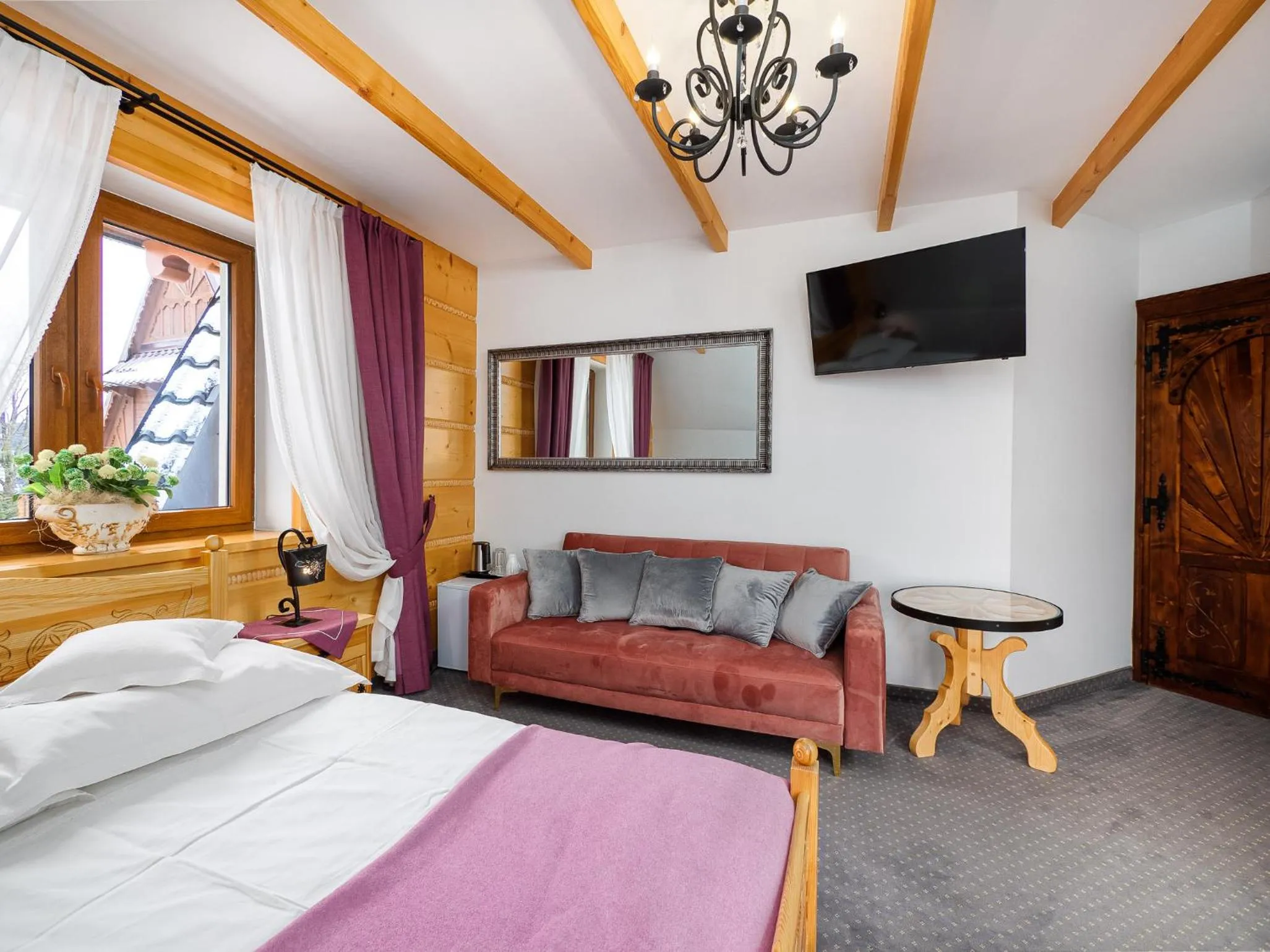 Bed in ECO Willa Grand Karpatia Ski&Wellness