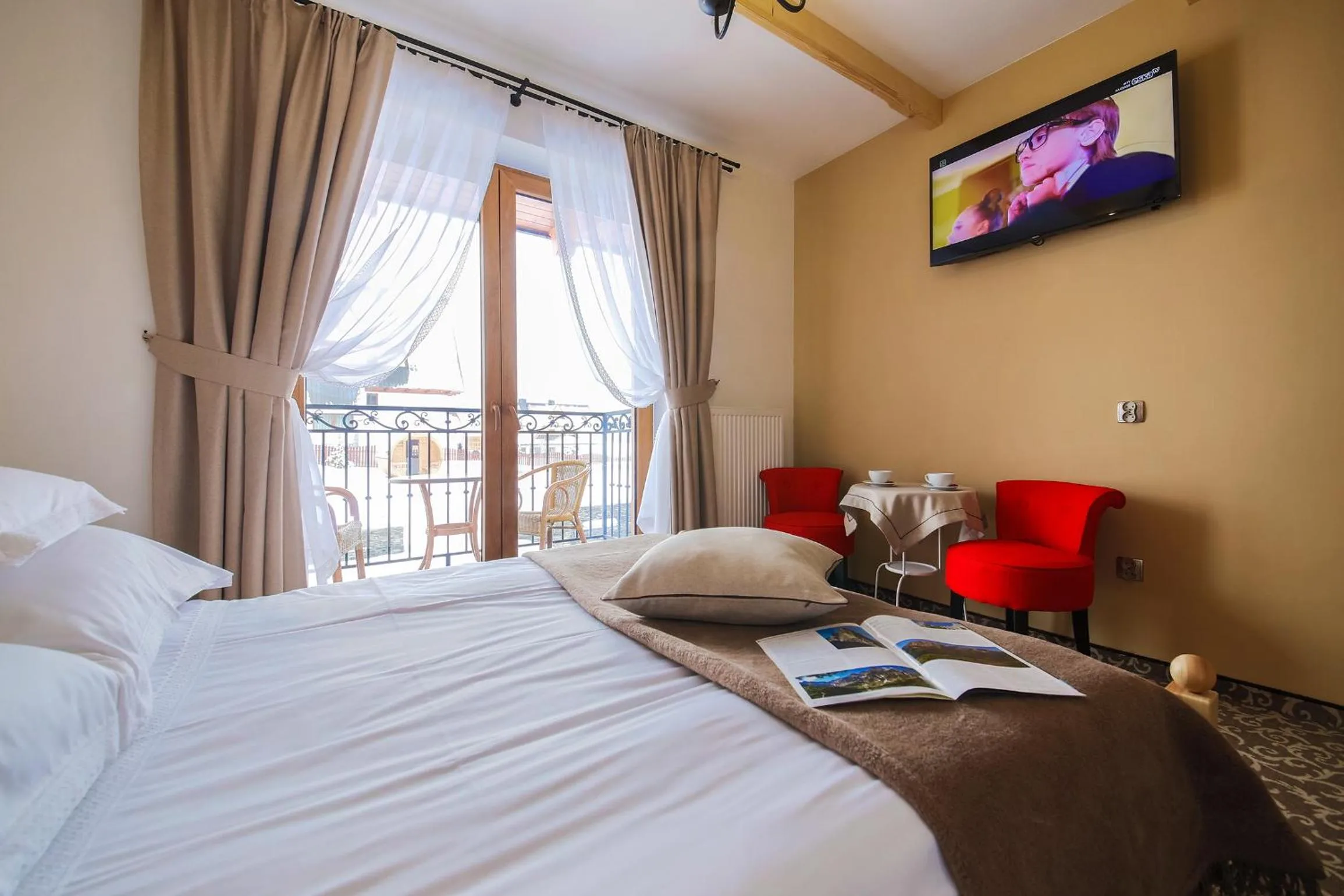 TV and multimedia, Bed in ECO Willa Grand Karpatia Ski&Wellness